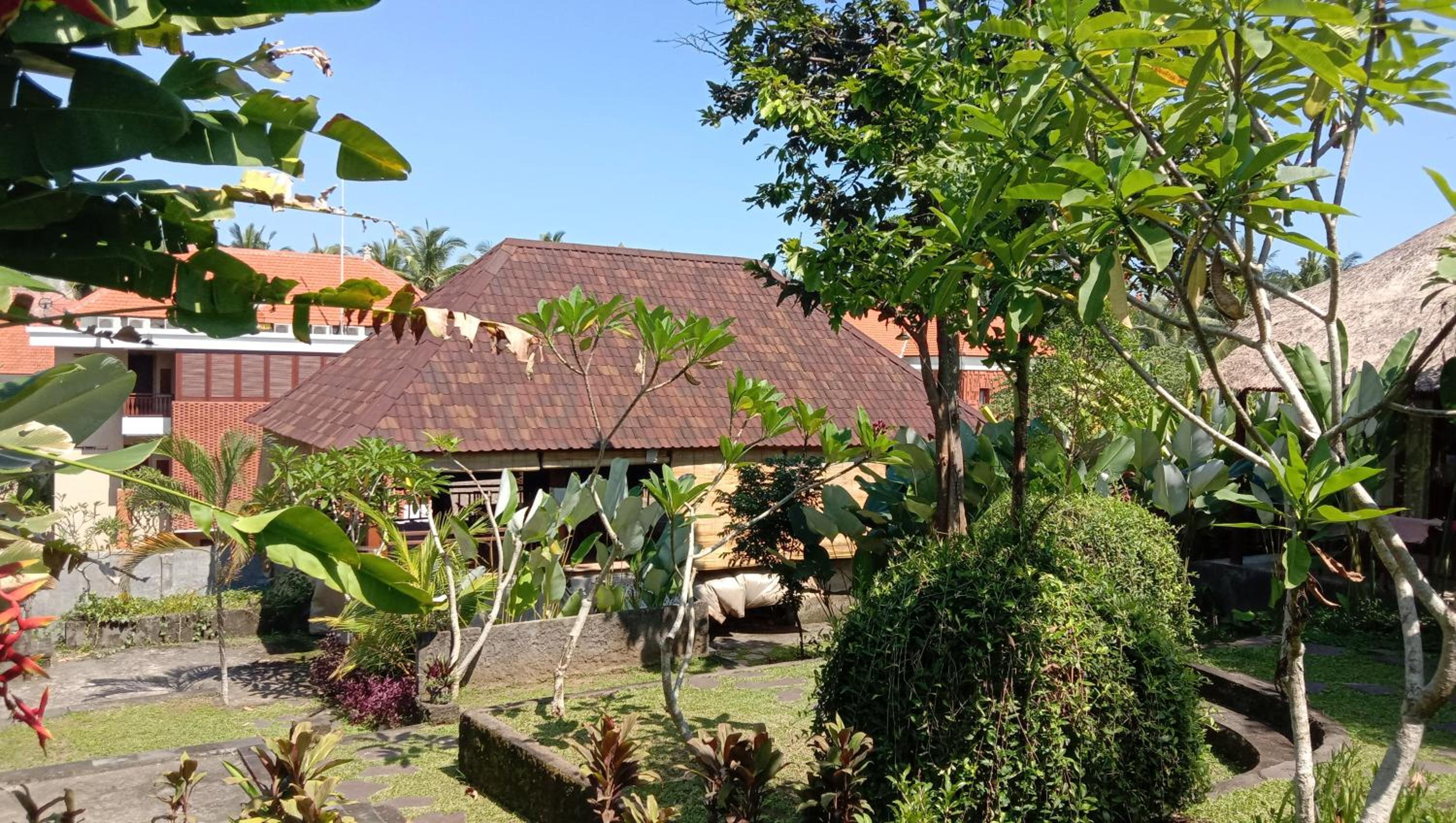 Astawa House