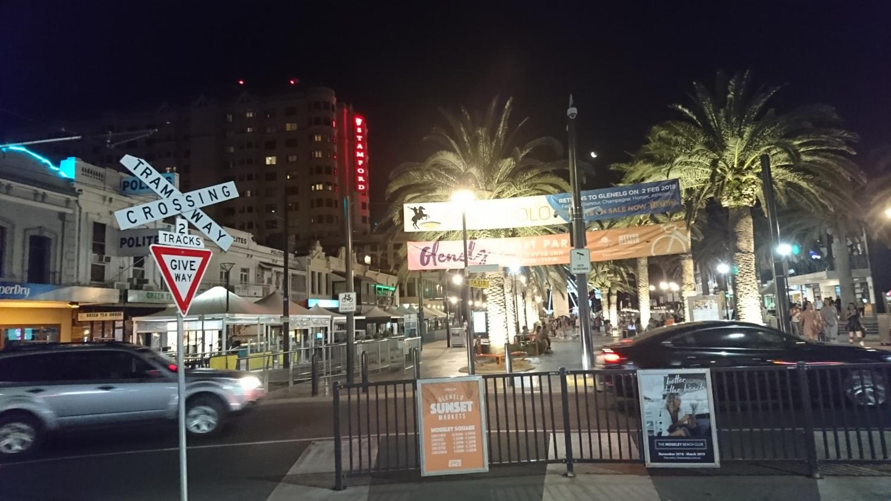 Glenelg beach gateway Studio Apartment view 2