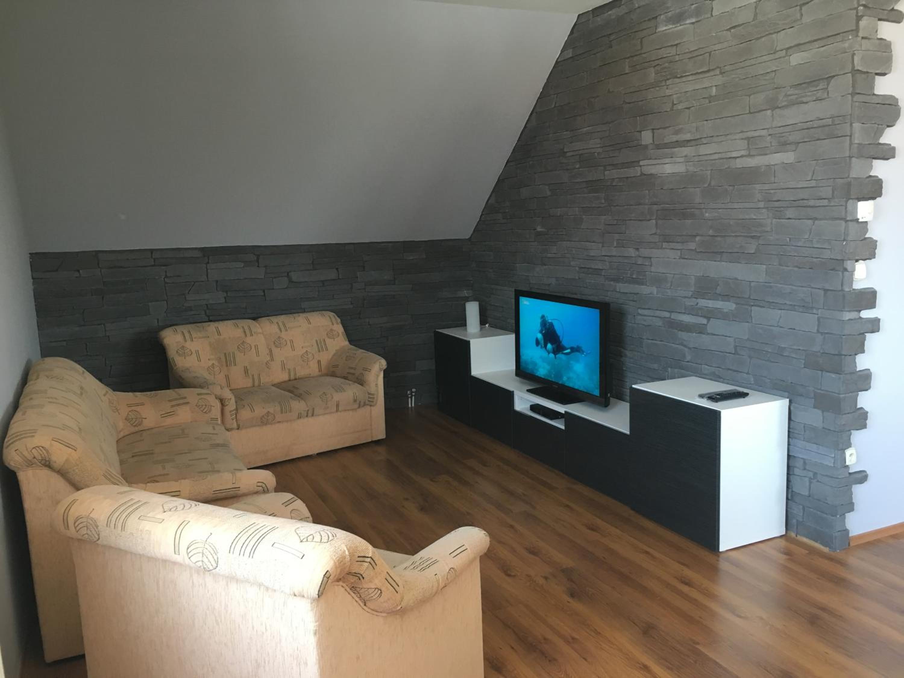 Spacious Apartment in Town Centre