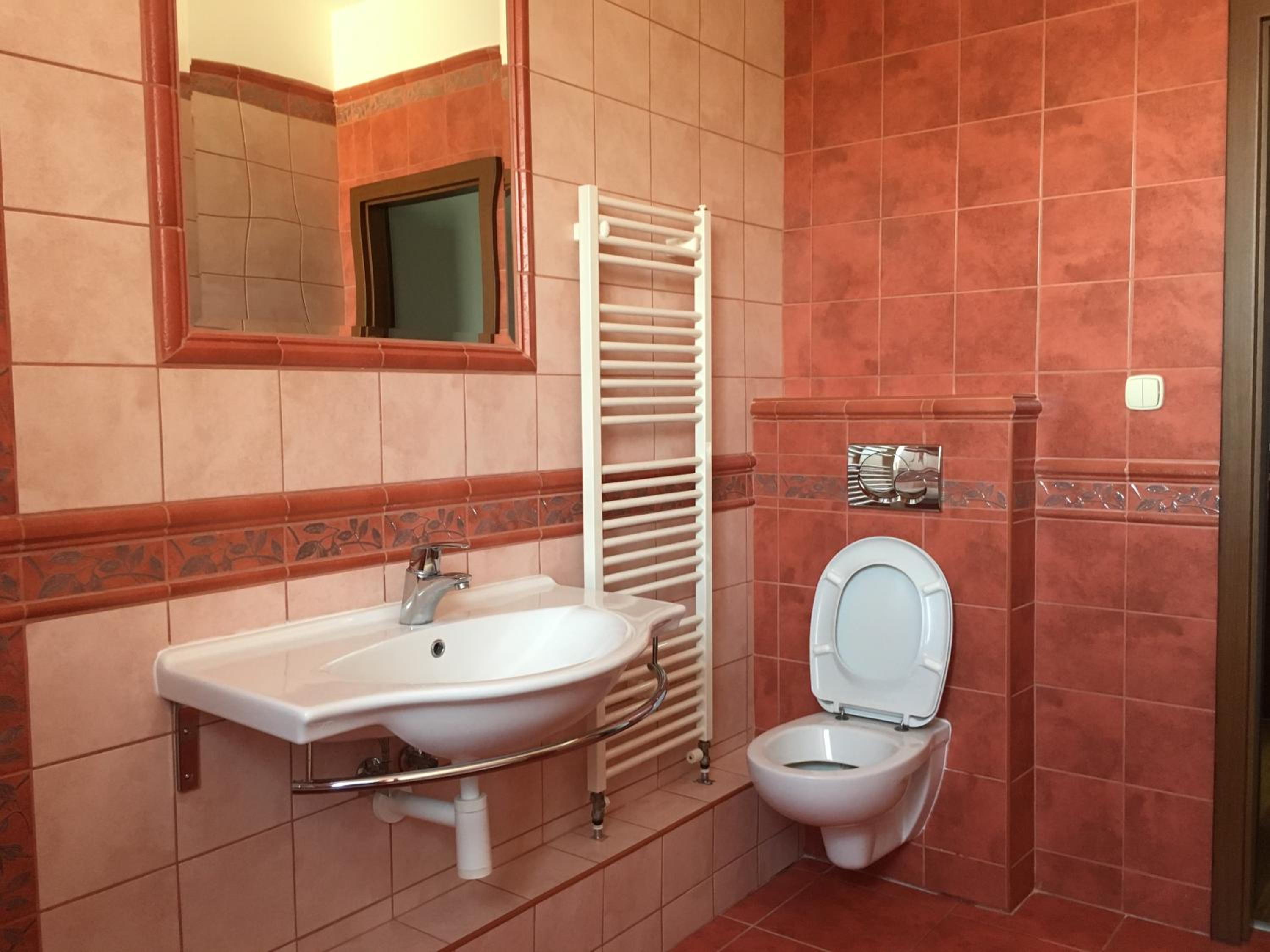Spacious Apartment in Town Centre