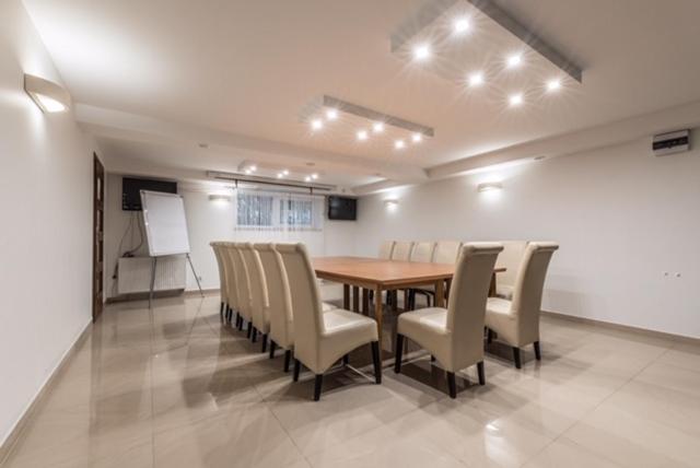 meeting & event spaces