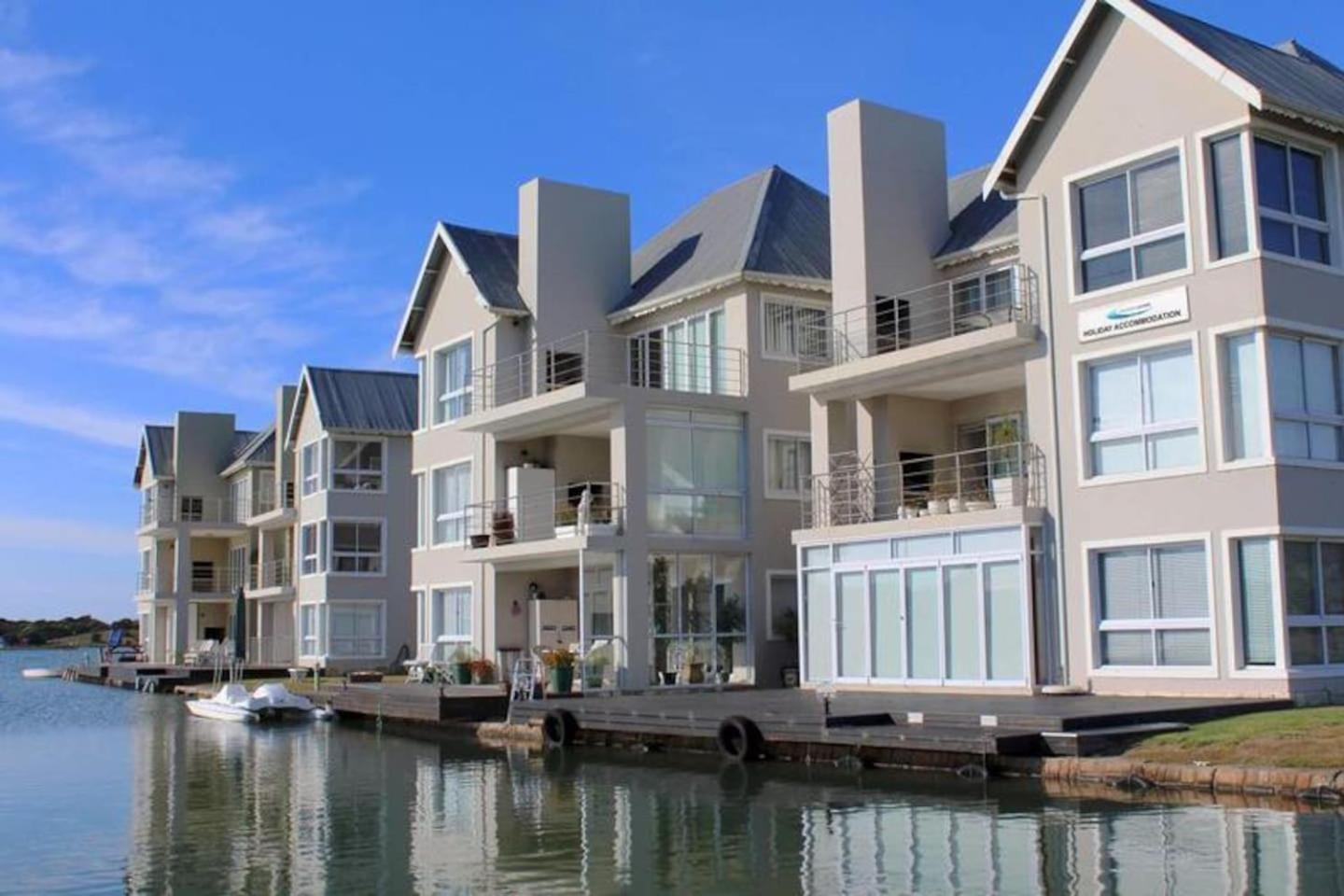 Waterside Living KP08 view 2