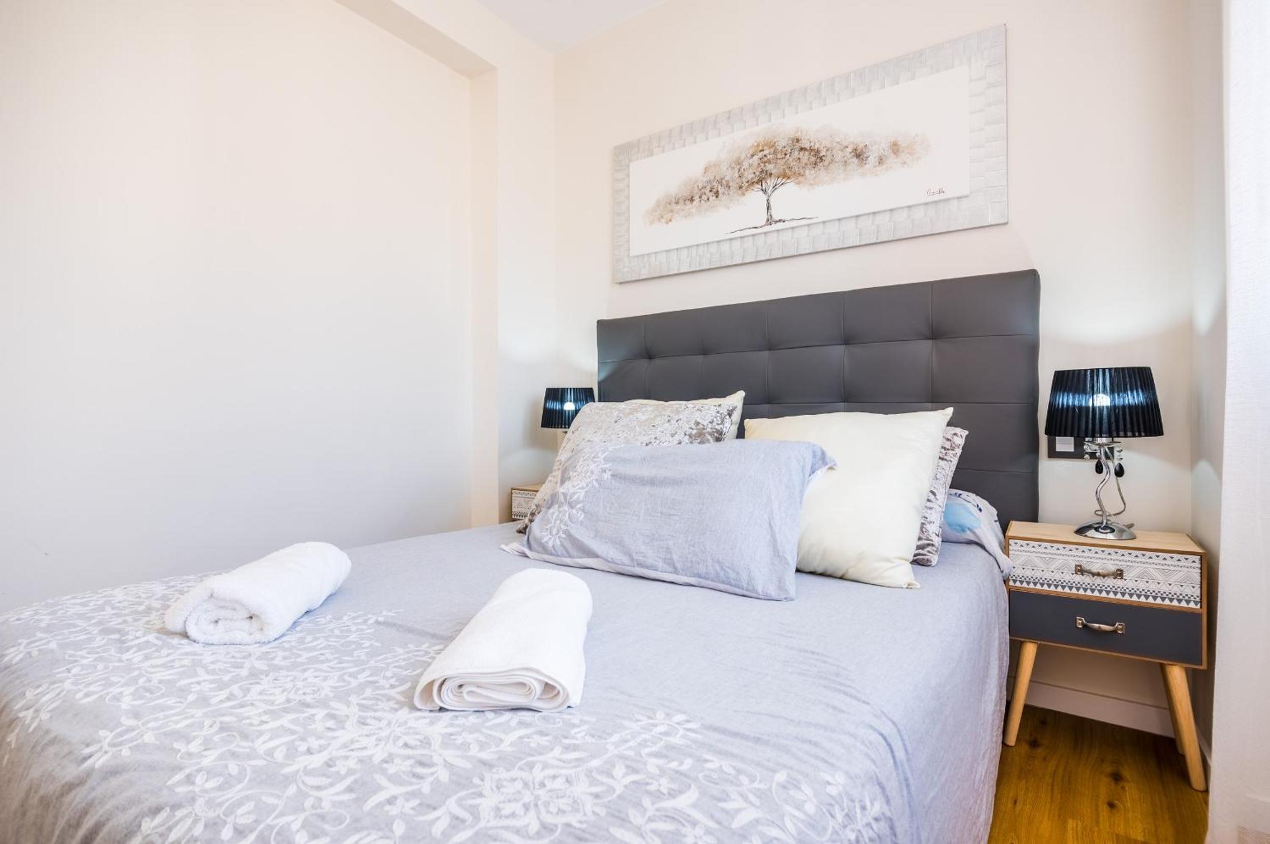 Expoholidays-Rueda Lopez apartamento de lujo view 2
