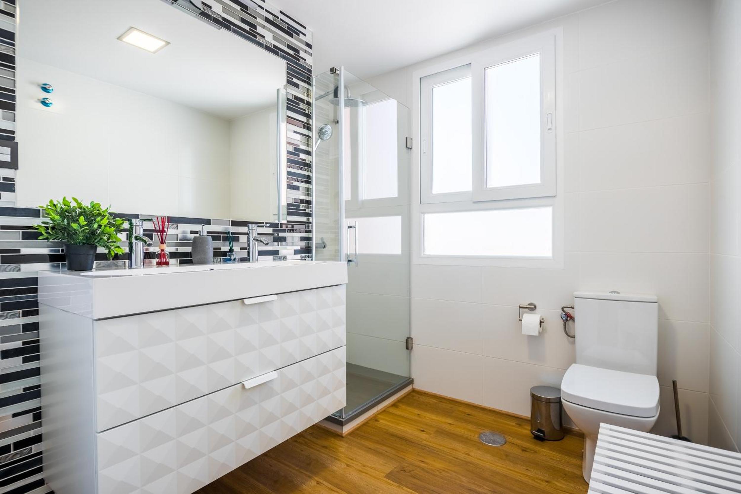 Expoholidays-Rueda Lopez apartamento de lujo view 5