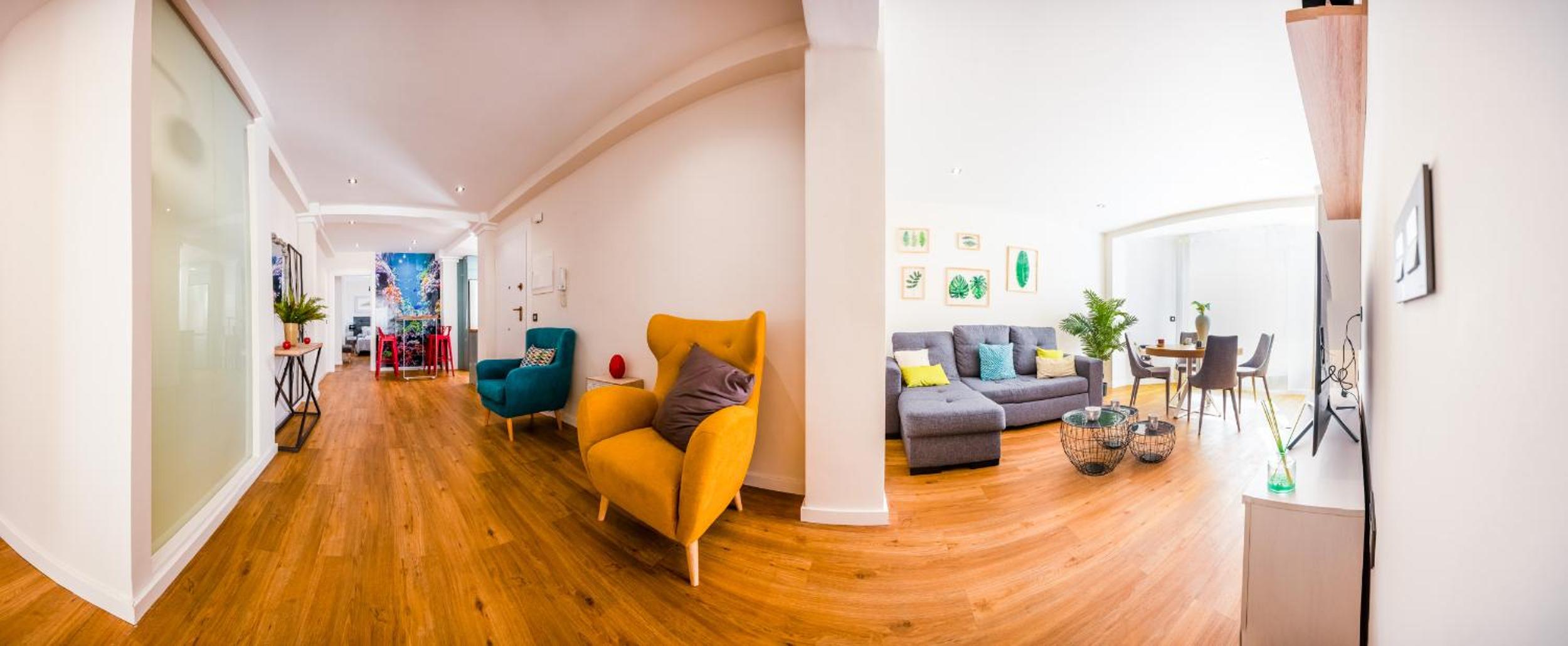 Expoholidays-Rueda Lopez apartamento de lujo view 3