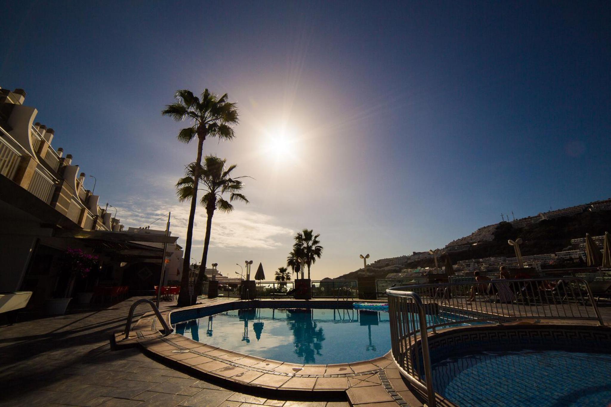 Apartamentos Cabau Cala Nova