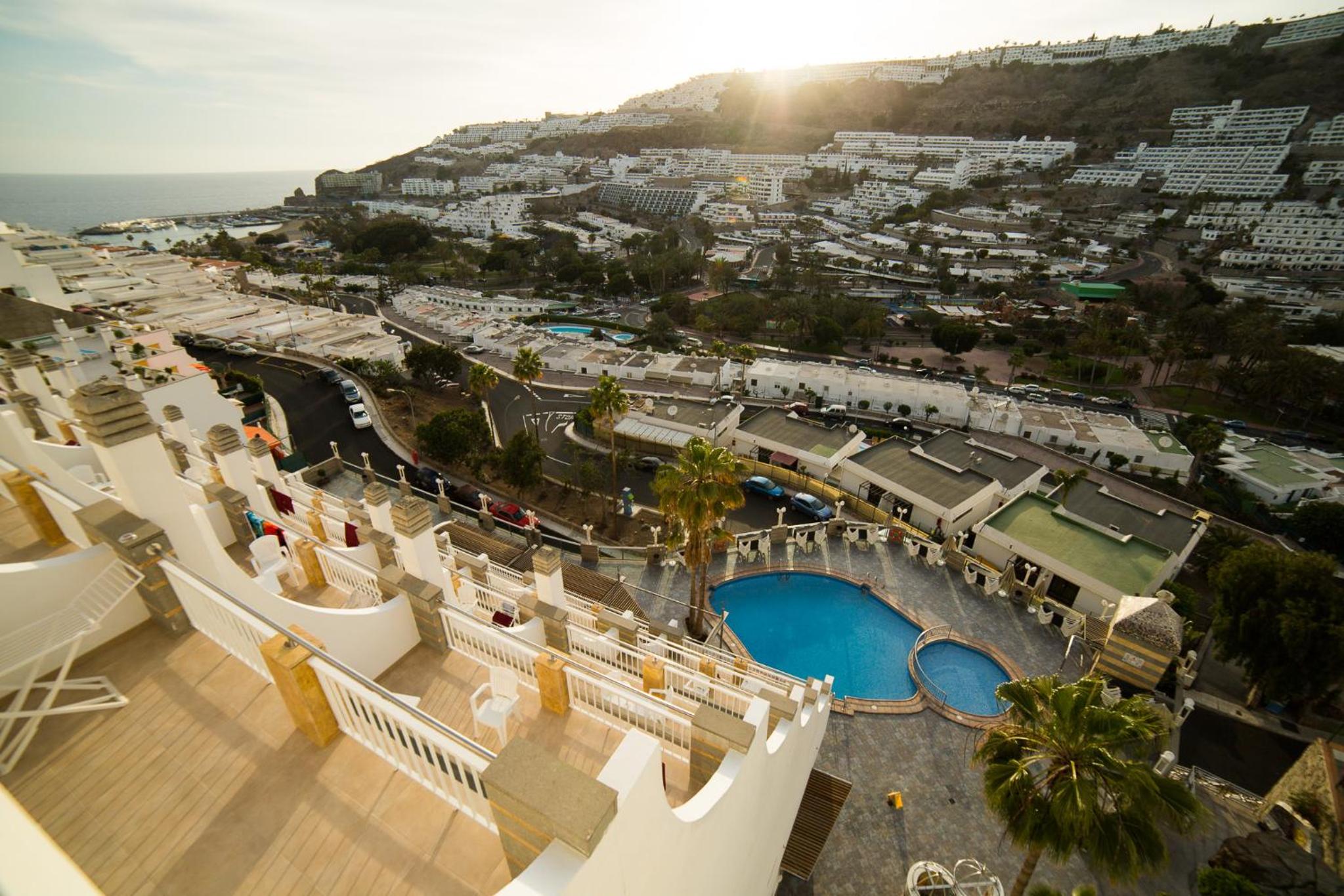Apartamentos Cabau Cala Nova