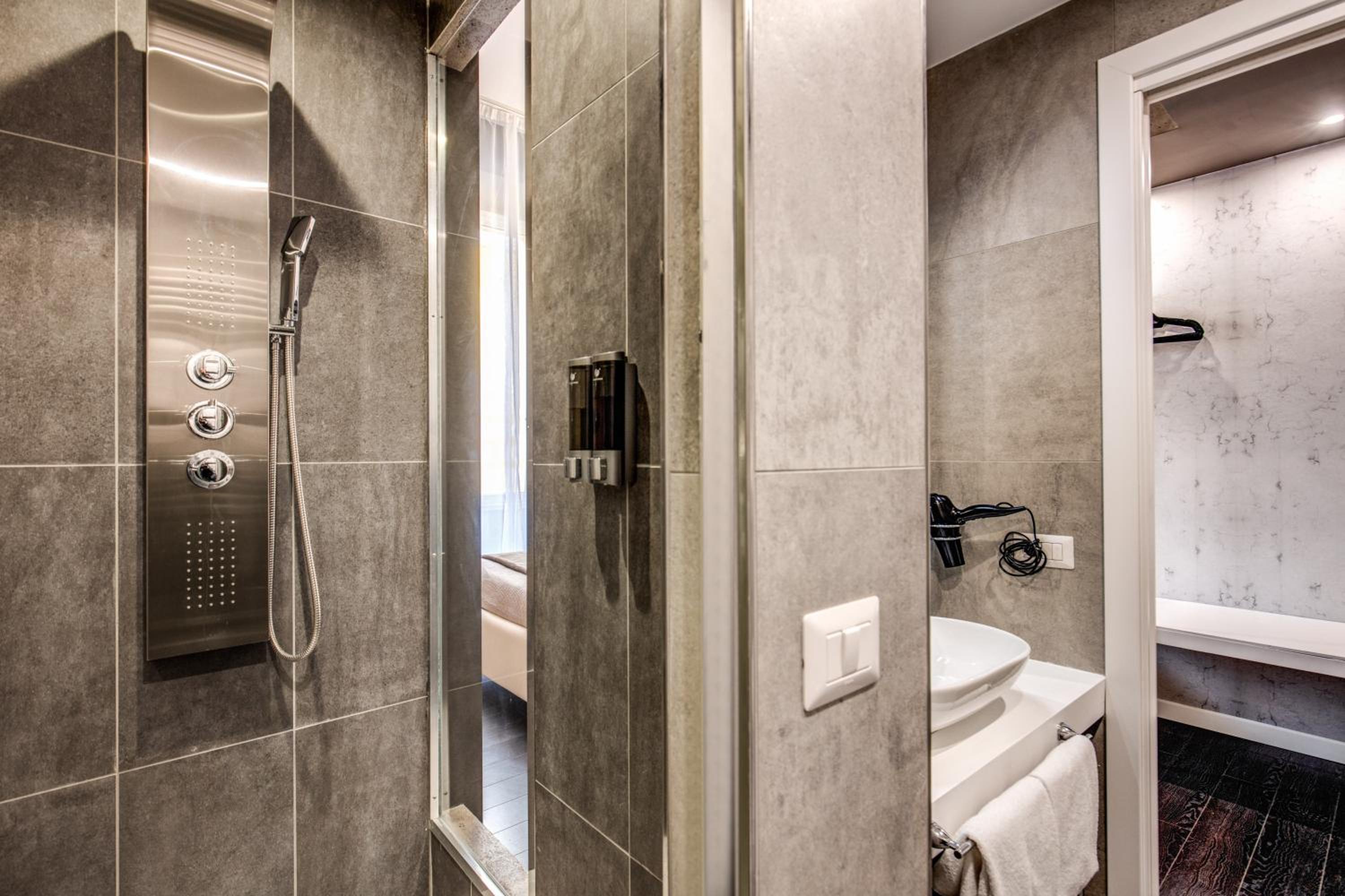 Four Rivers Suites