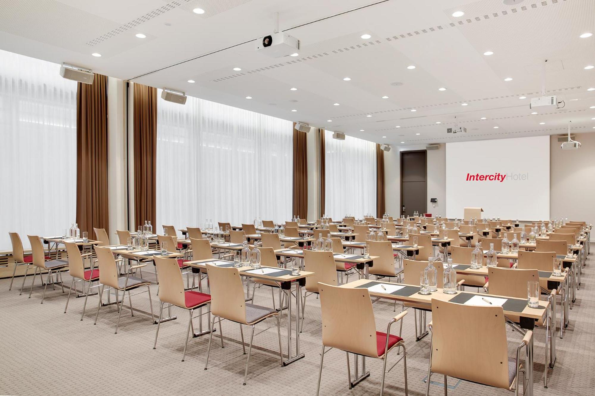 IntercityHotel Frankfurt Hauptbahnhof Sud - Property Image 4