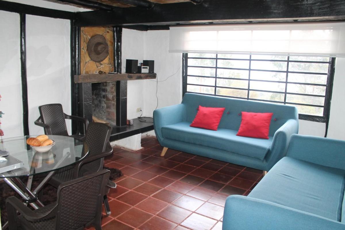 Chalet Guatavita - Tominé. La Casa Amarilla
