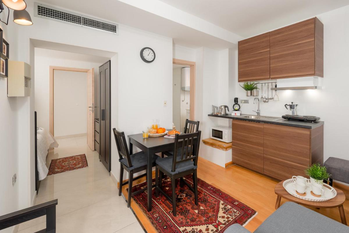 ASTUDIO SUITES view 2