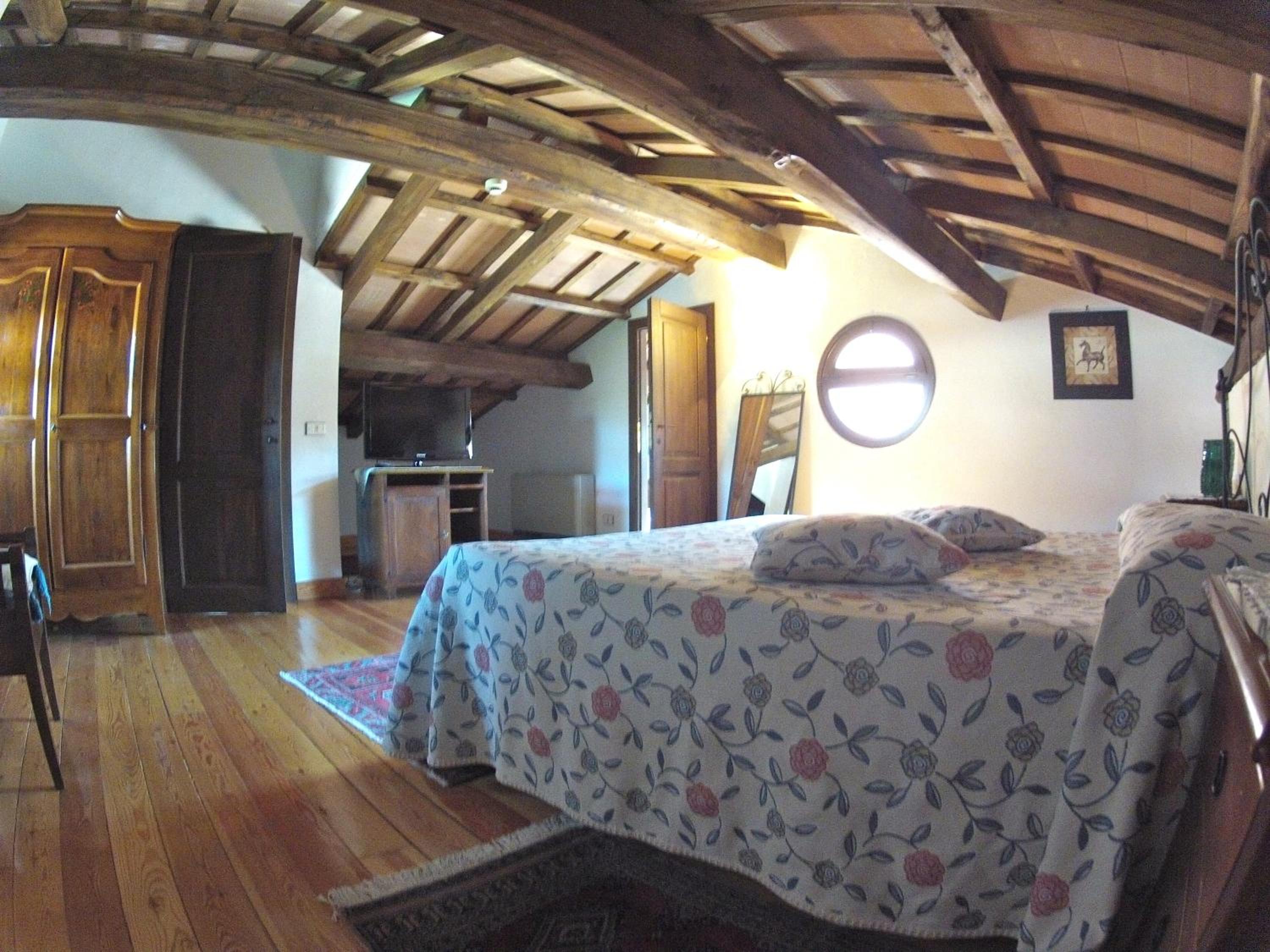 Photo 43