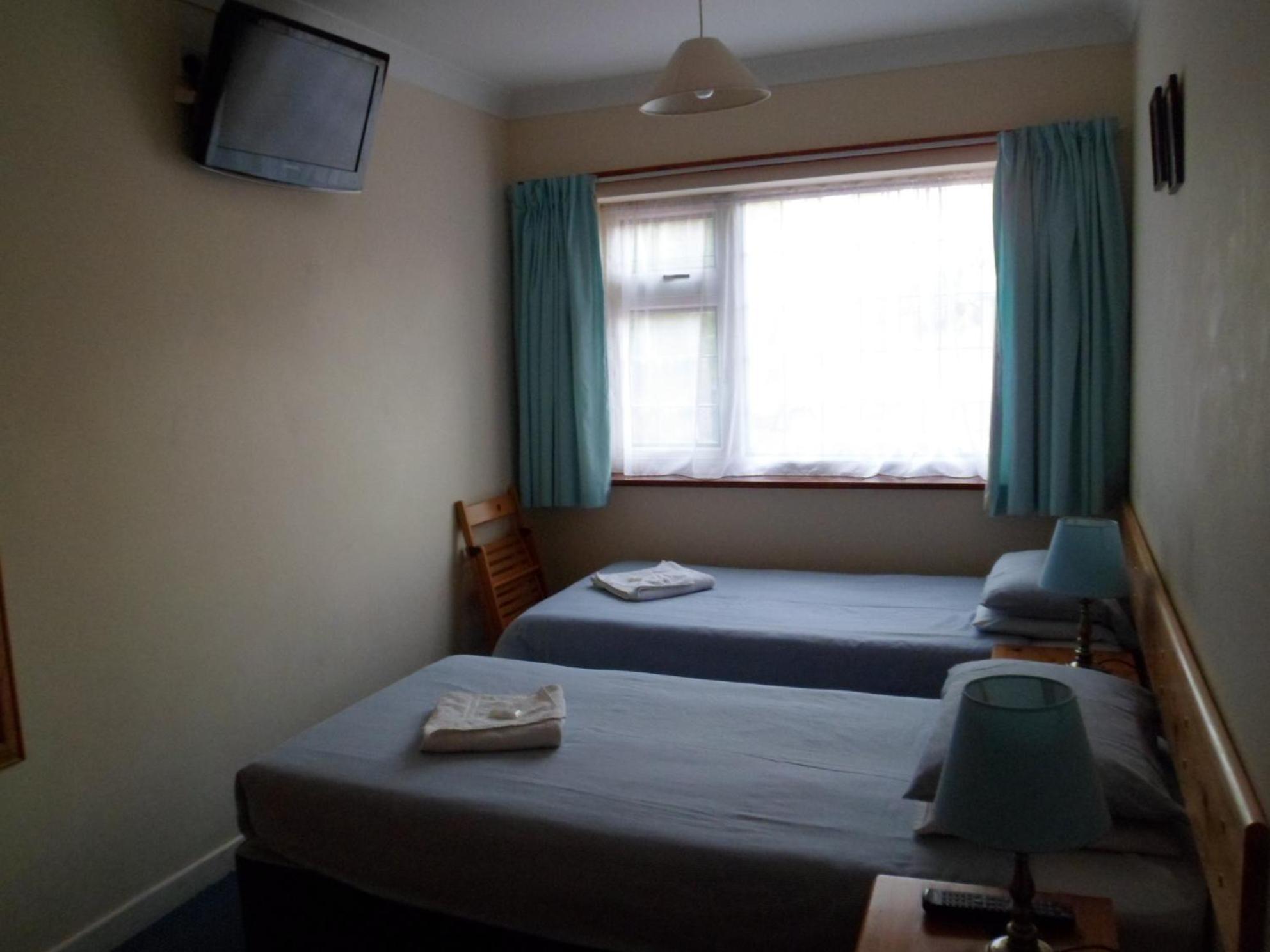 Carlton Lodge