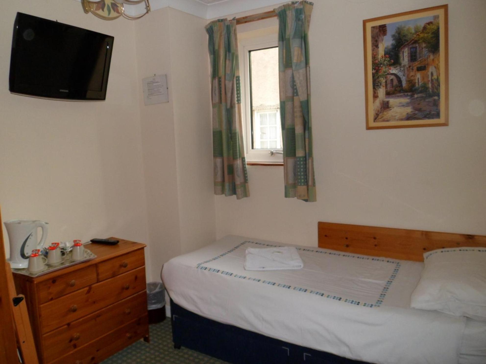 Carlton Lodge