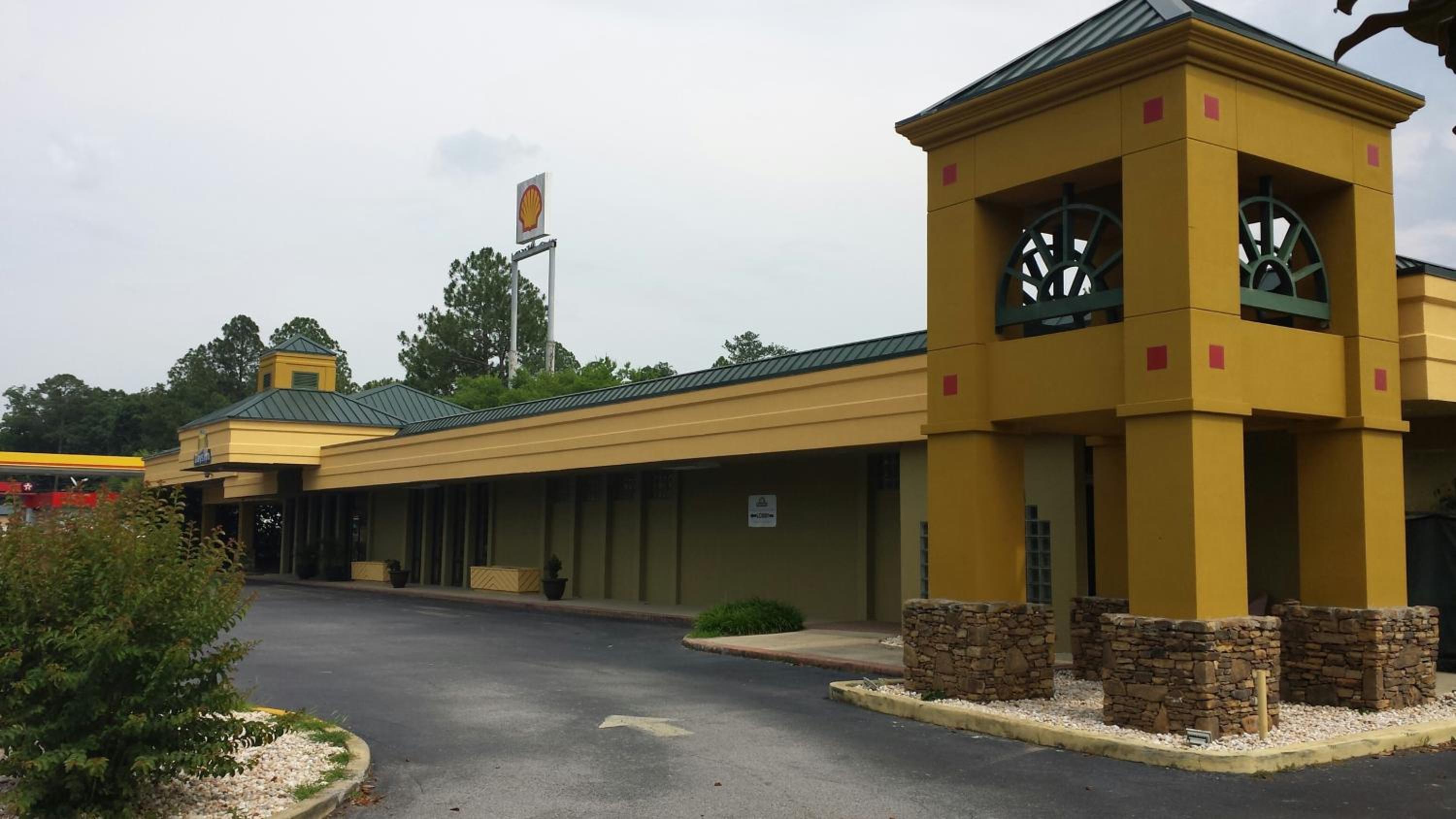Days Inn by Wyndham Attalla - Property Image 5