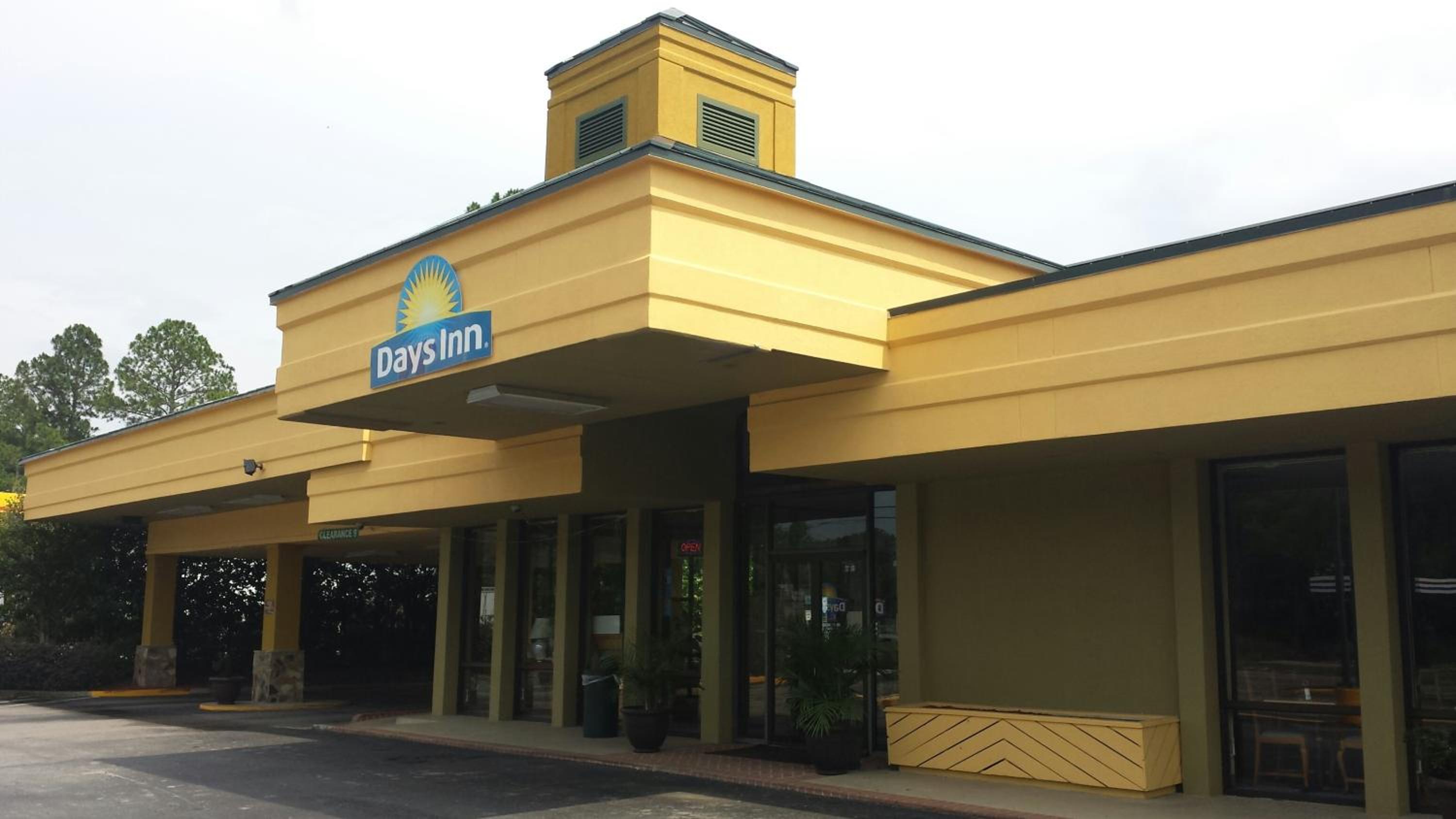 Days Inn by Wyndham Attalla - Property Image 6