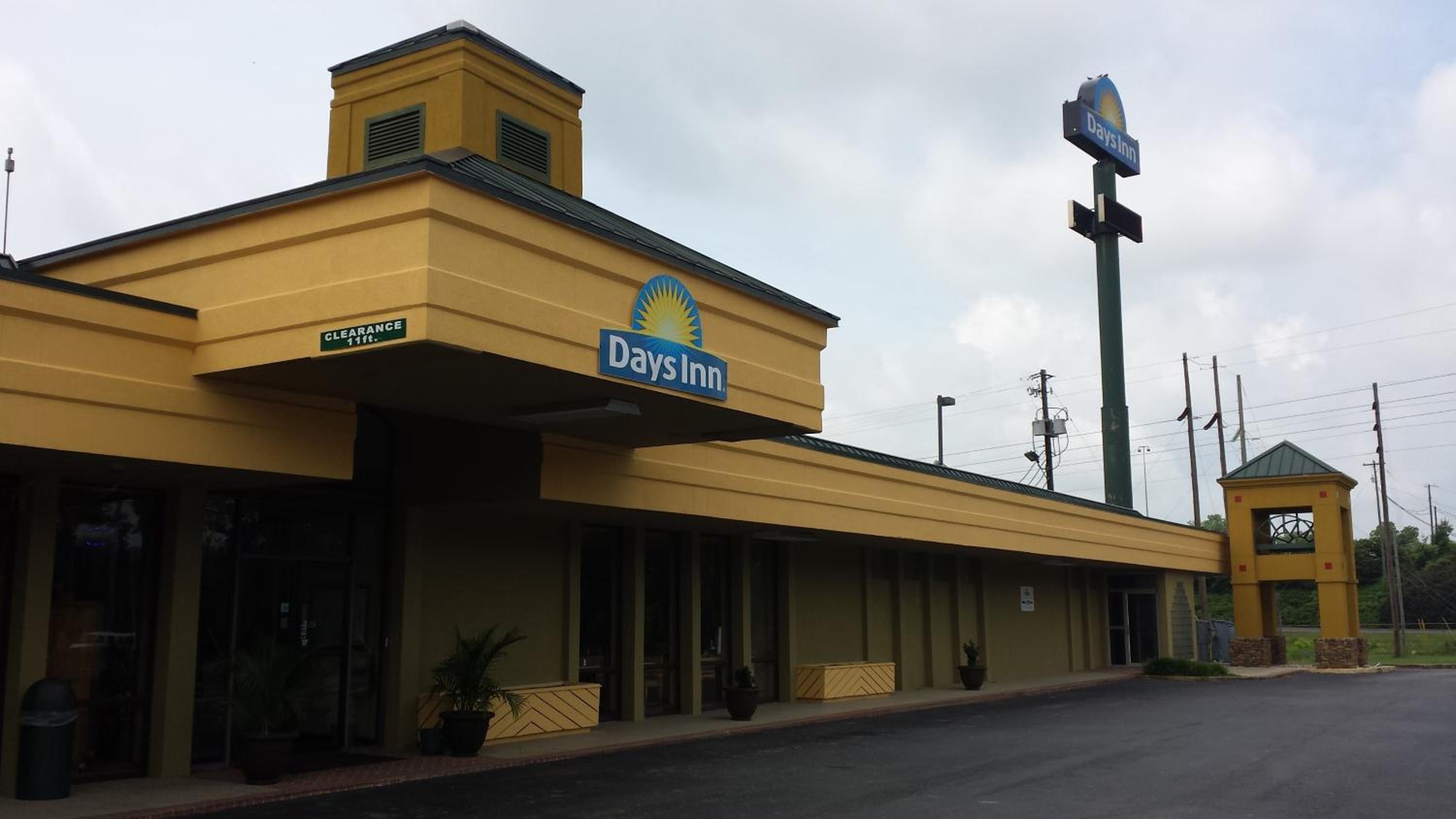 Days Inn by Wyndham Attalla - Property Image 2