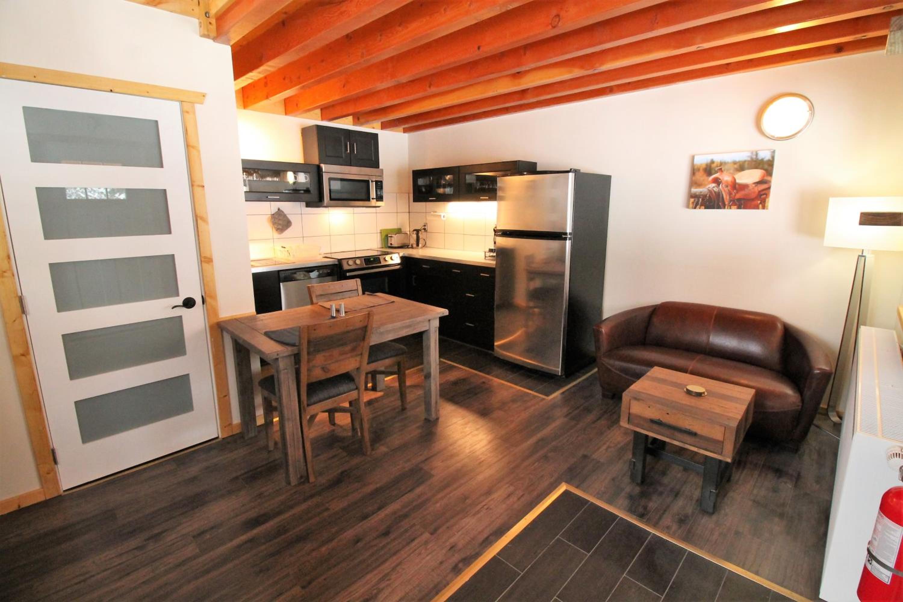 Red Cariboo Apartments view 4