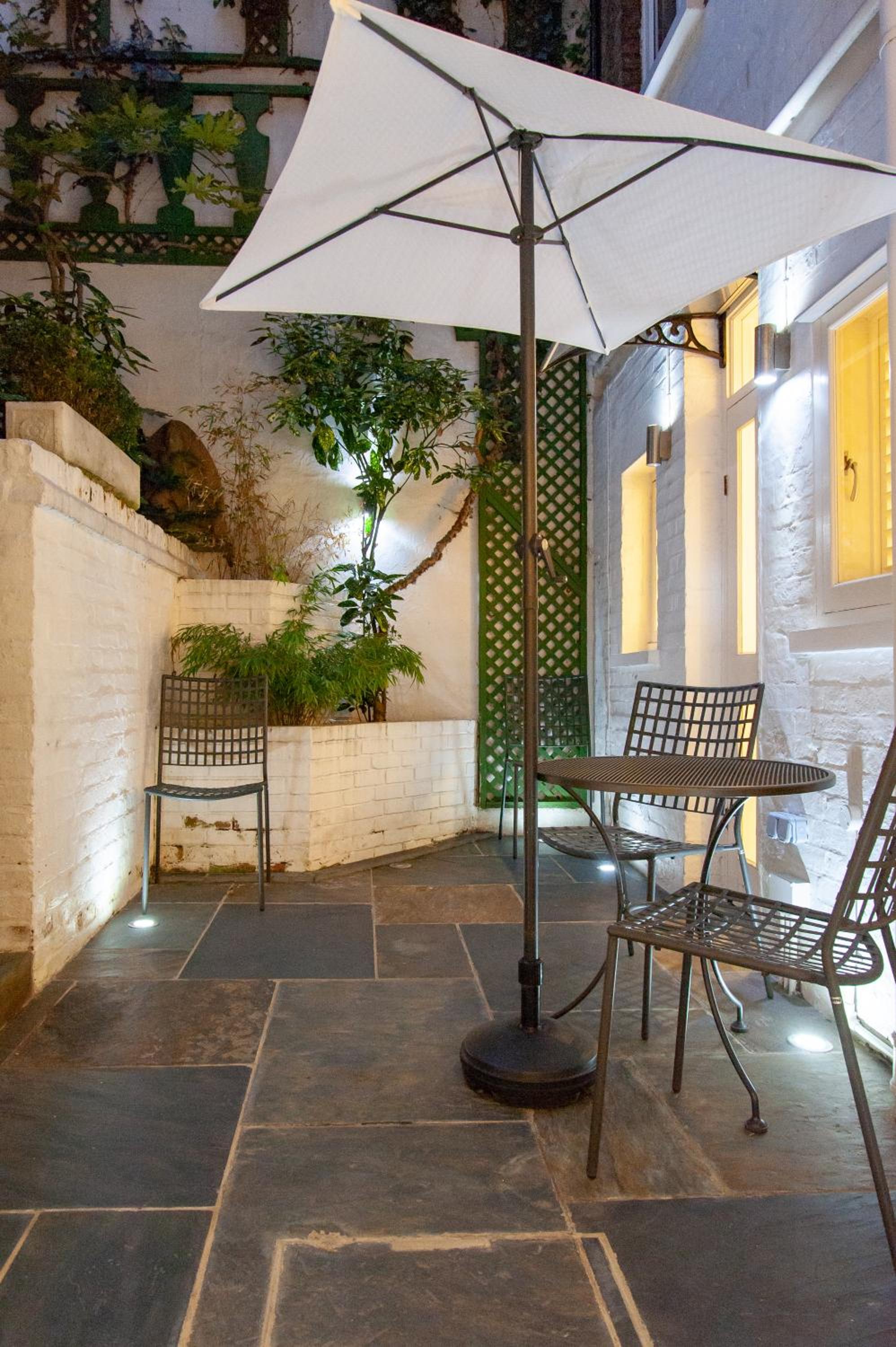 outdoor bbq area