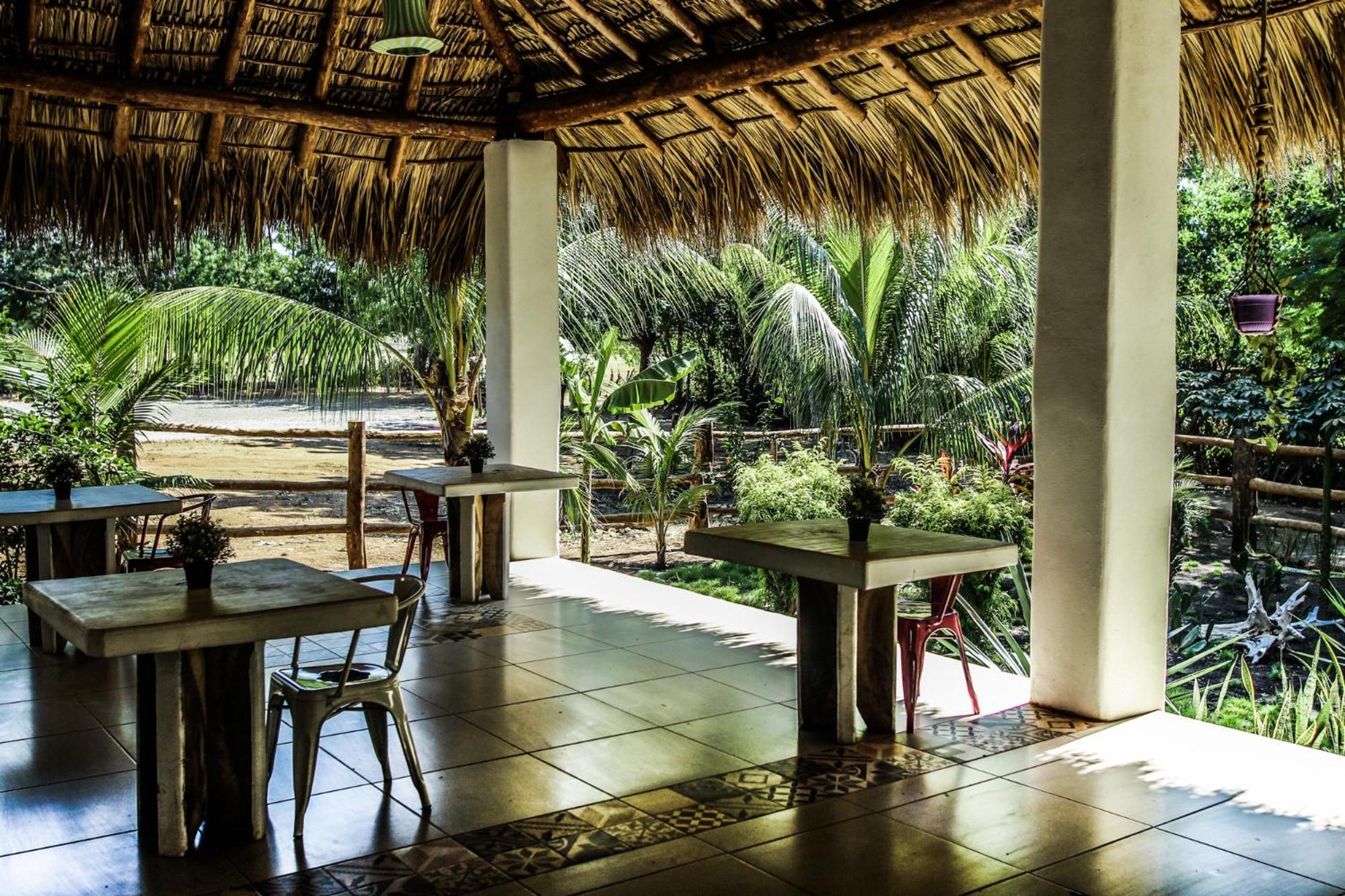 Las Dunas Surf Resort