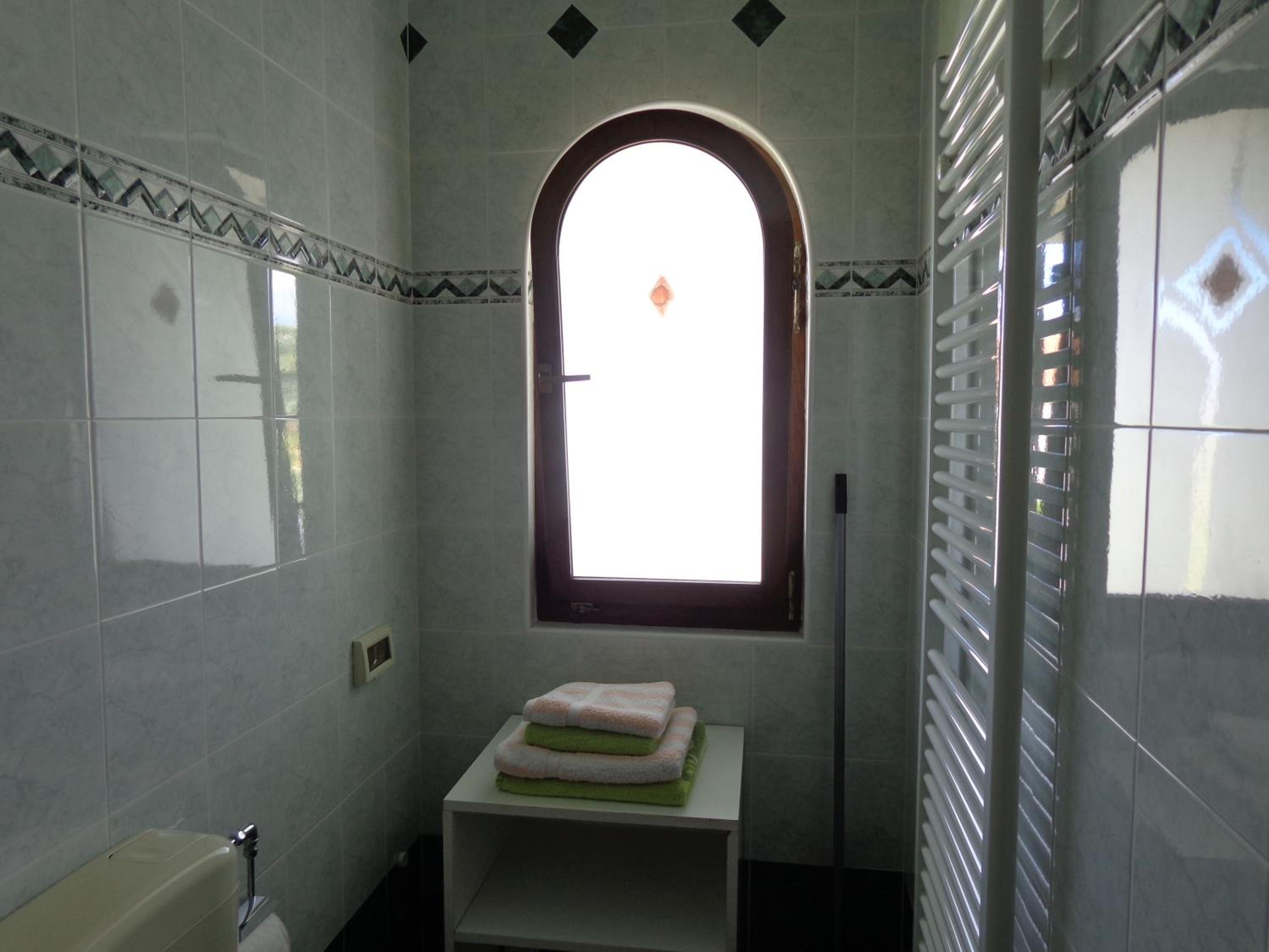 Photo 36