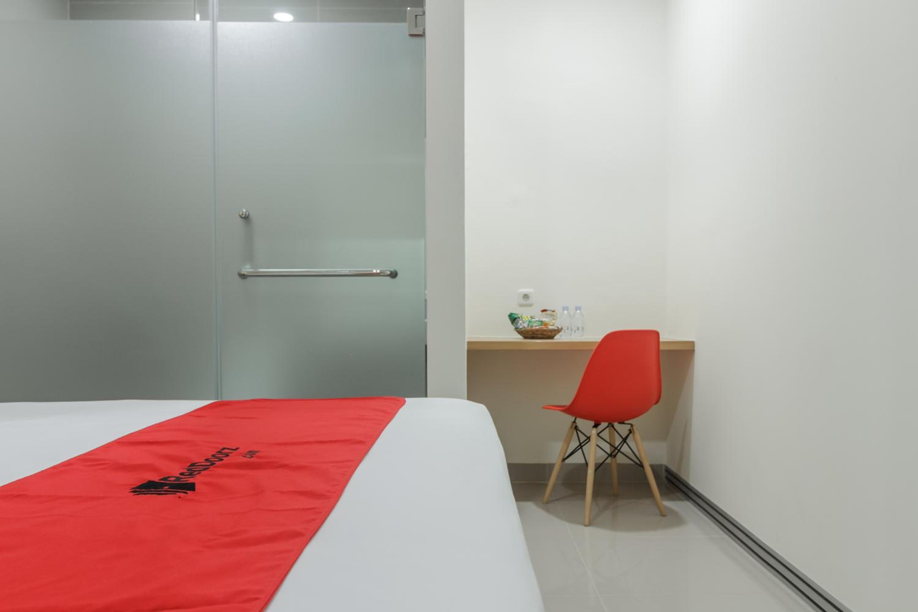 RedDoorz near Mall SKA Pekanbaru, 北干巴鲁 - 15