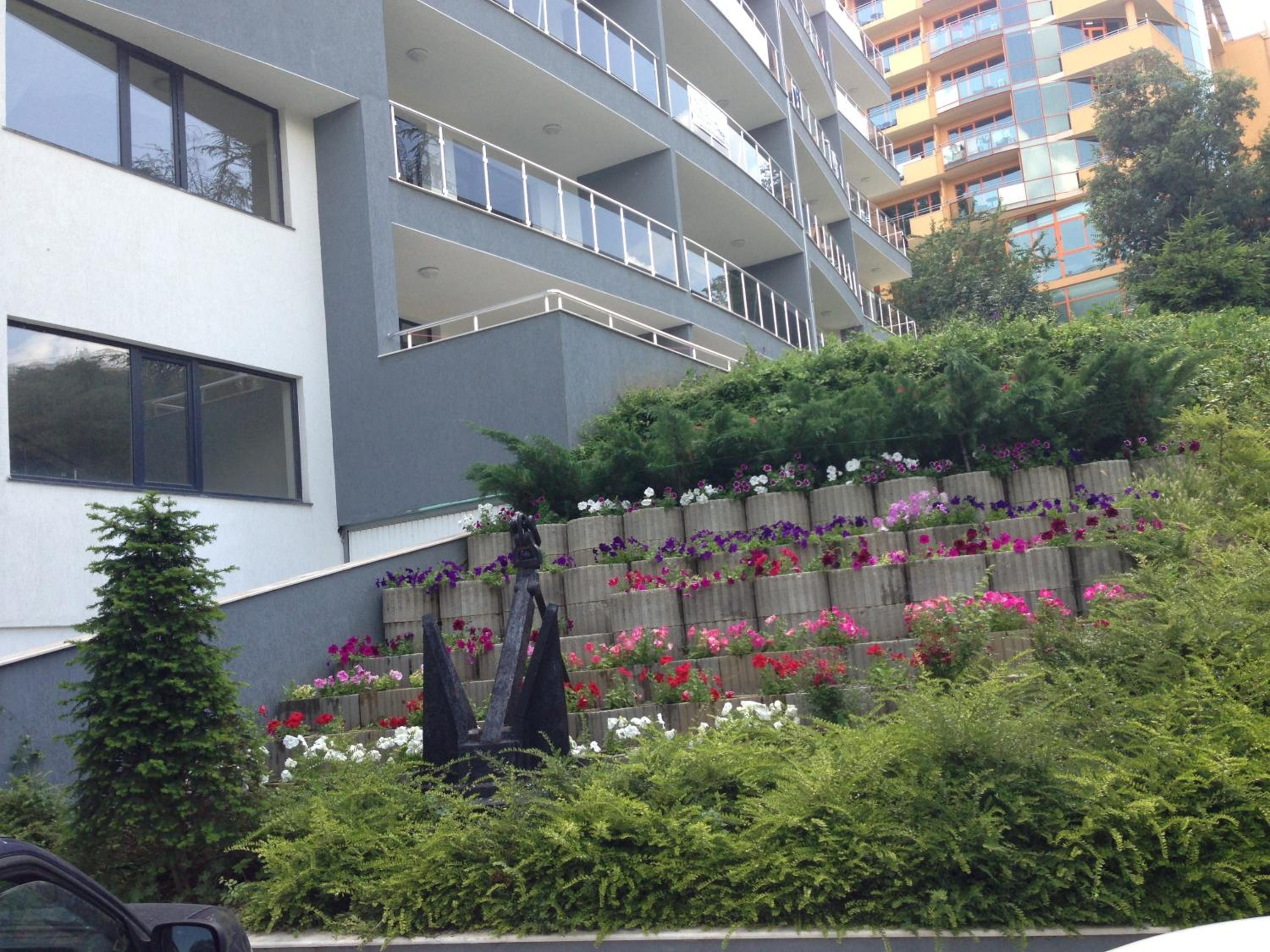 Dilov Apartments in Yalta Golden Sands