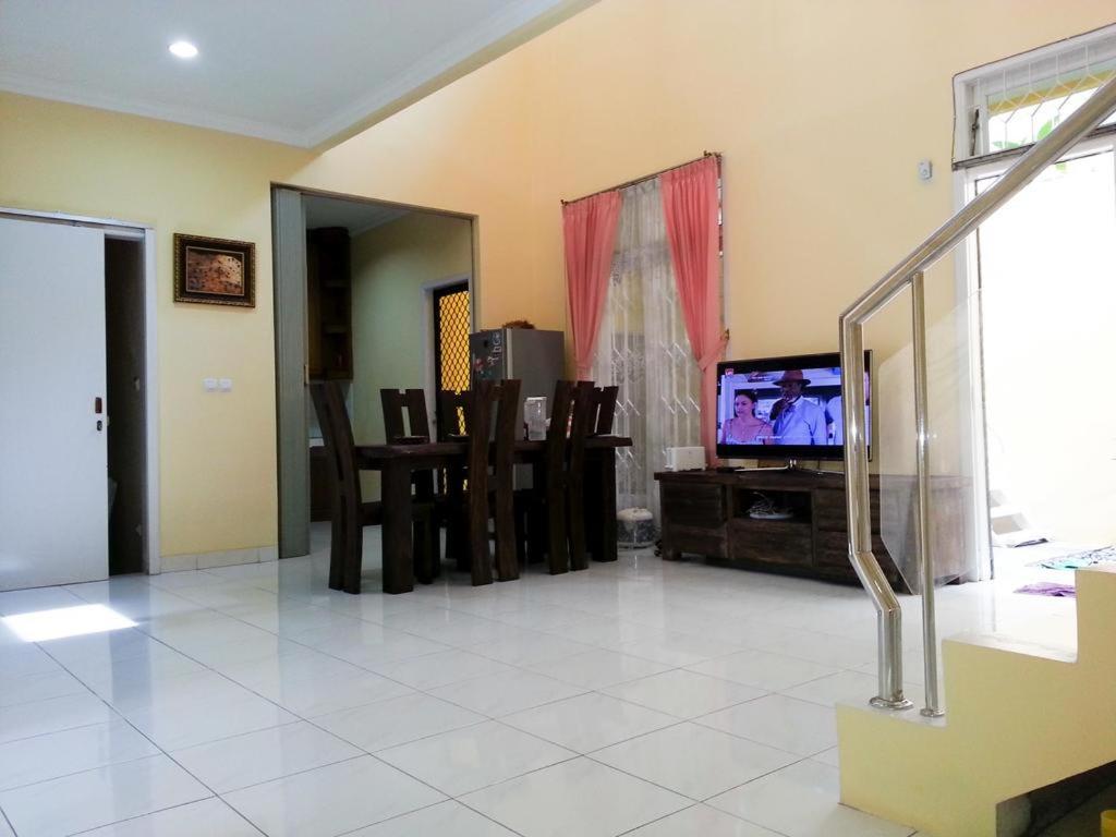 Cendana Mulia Hostel Bogor