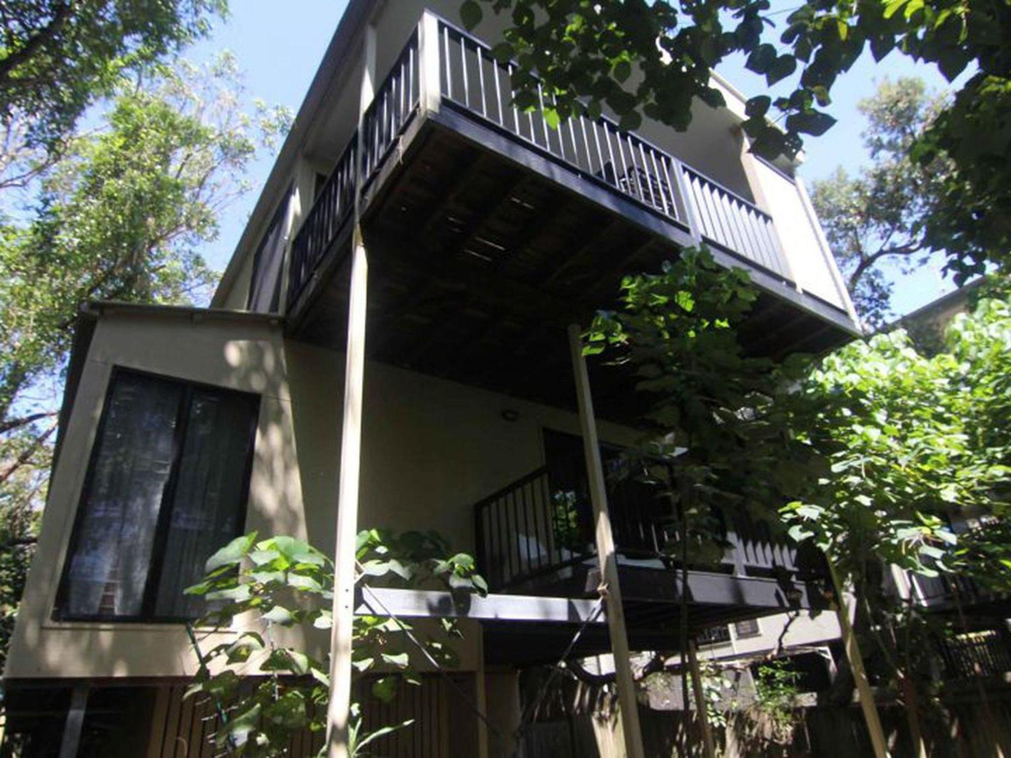 Straddie Beach House 2 by Discover Stradbroke - Property Image 5
