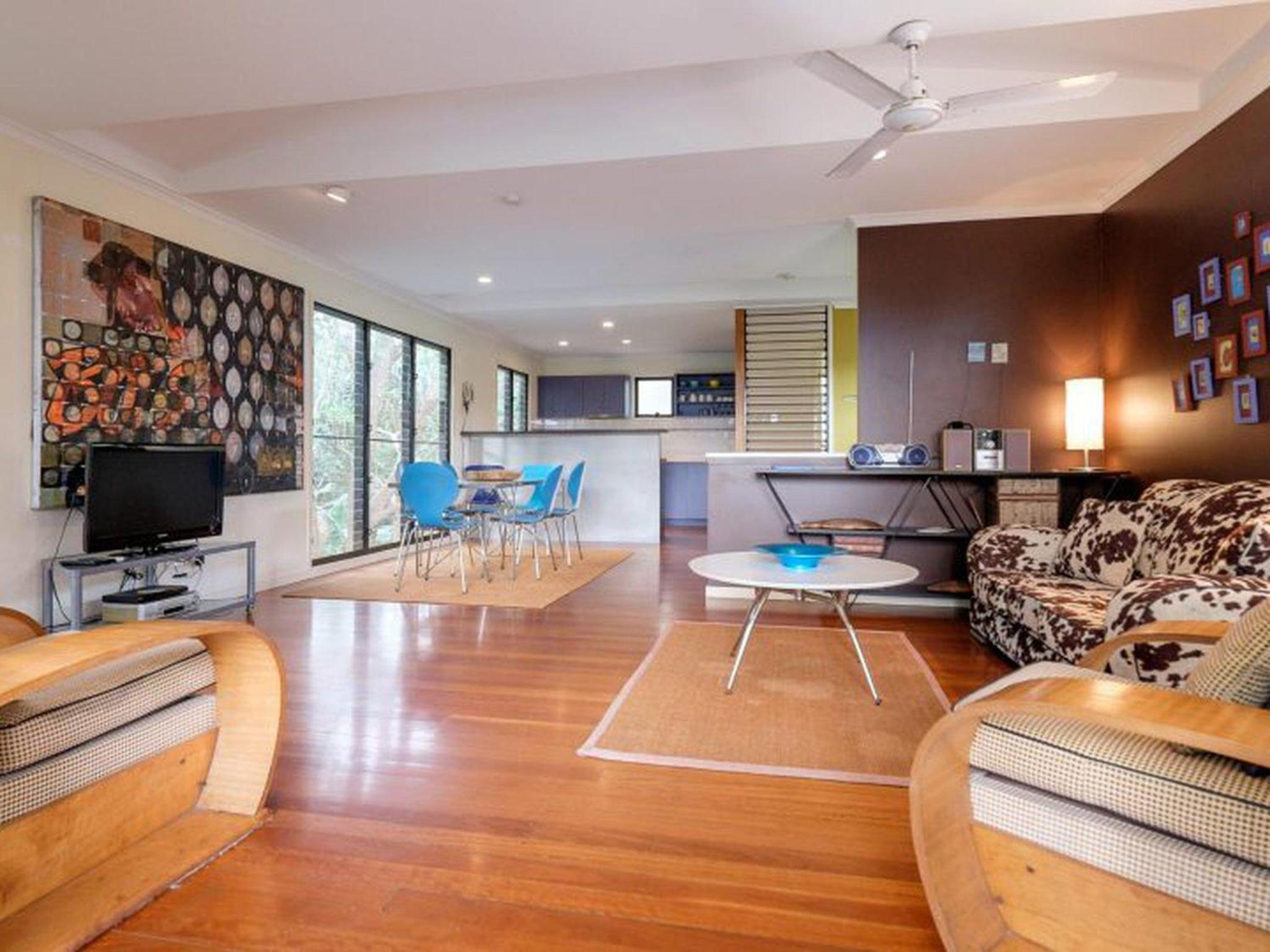 Straddie Beach House 2 by Discover Stradbroke - Property Image 7