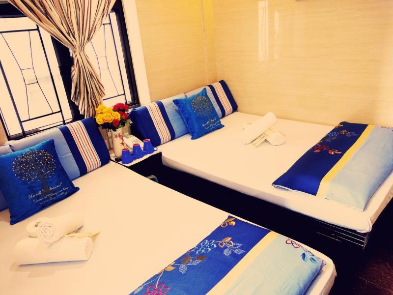 First Inn 24 HOUR RECEPTION 10TH F, Block D & E CHUNGKING MANSION TST