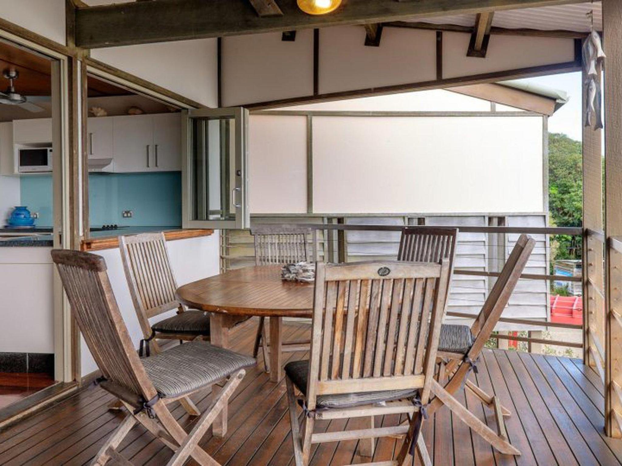 Claytons 8 by Discover Stradbroke
