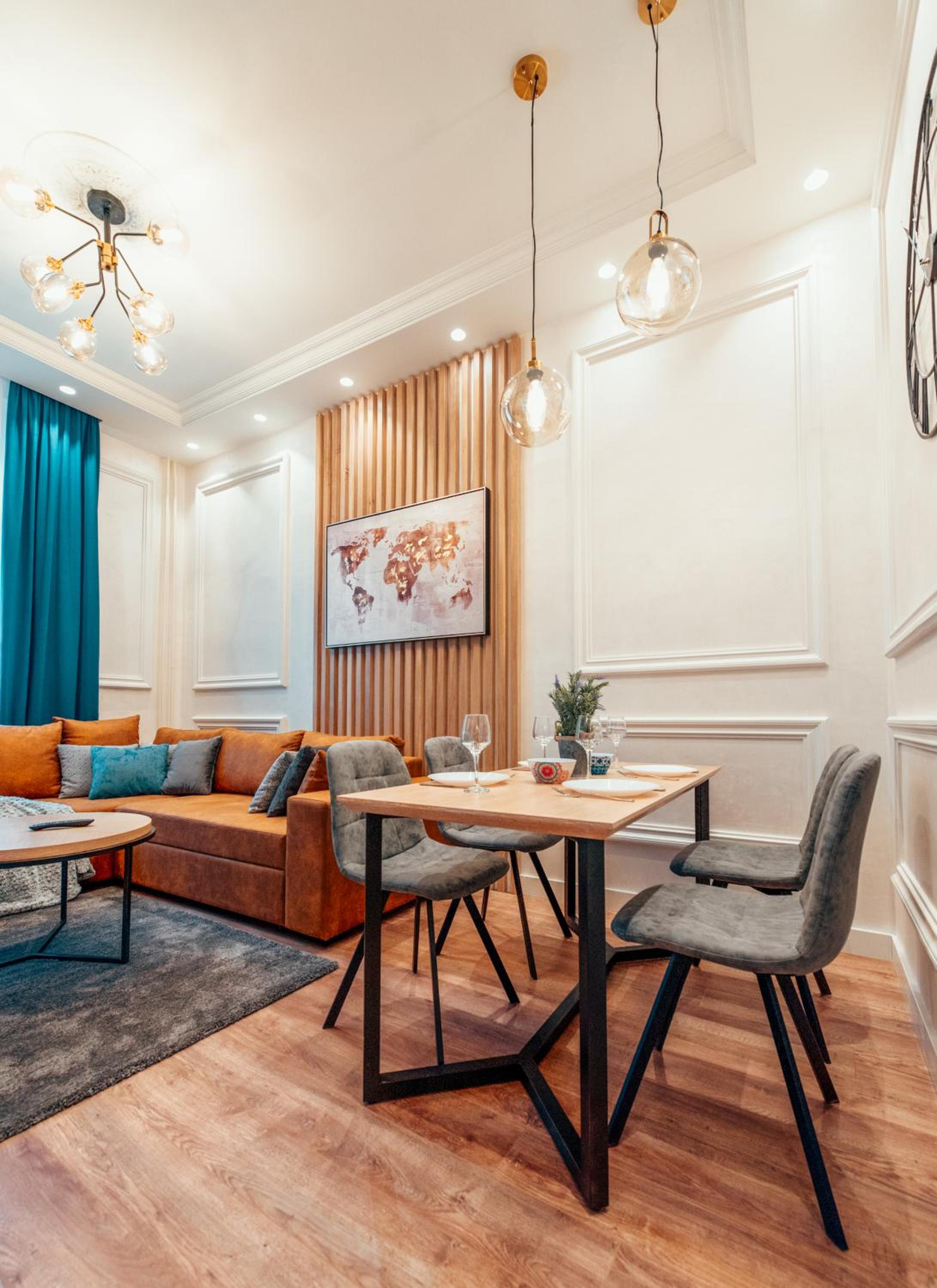 Miha Luxury Apartment Card Payment 2BR 50m from Main Square view 5