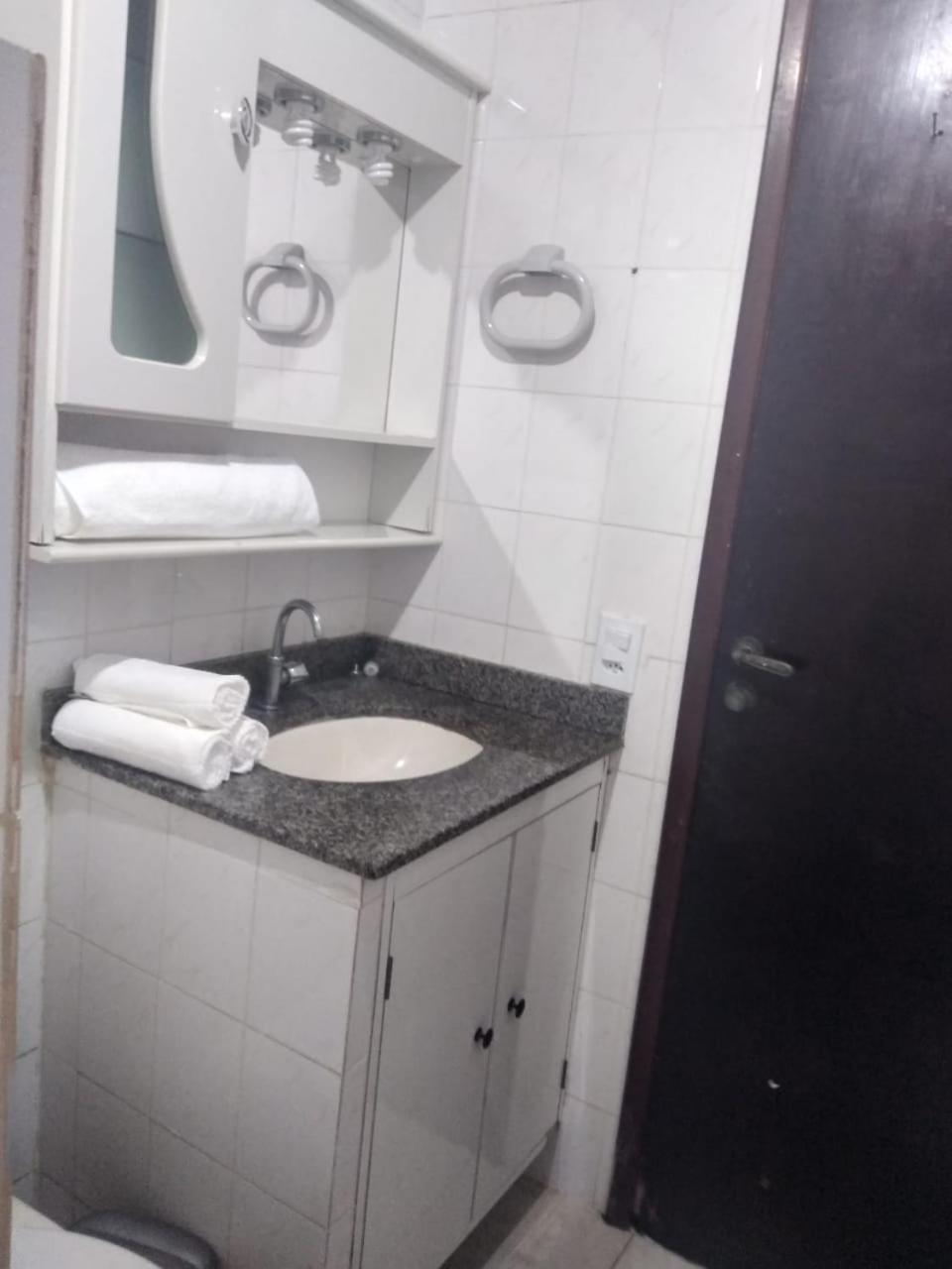 4let Saint Jhon Peró