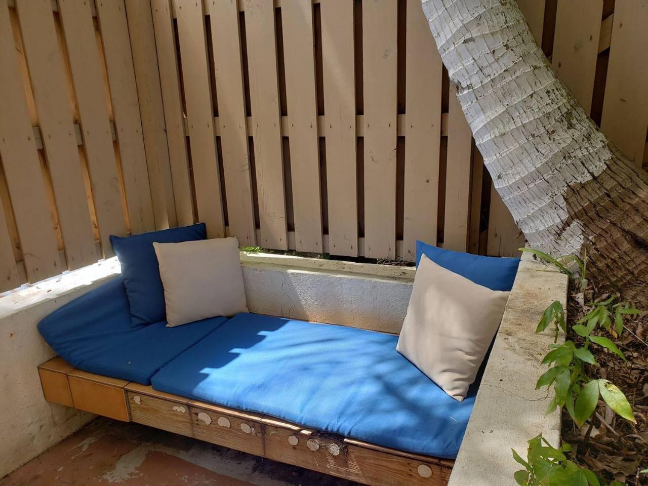 Little Indigo Apartments