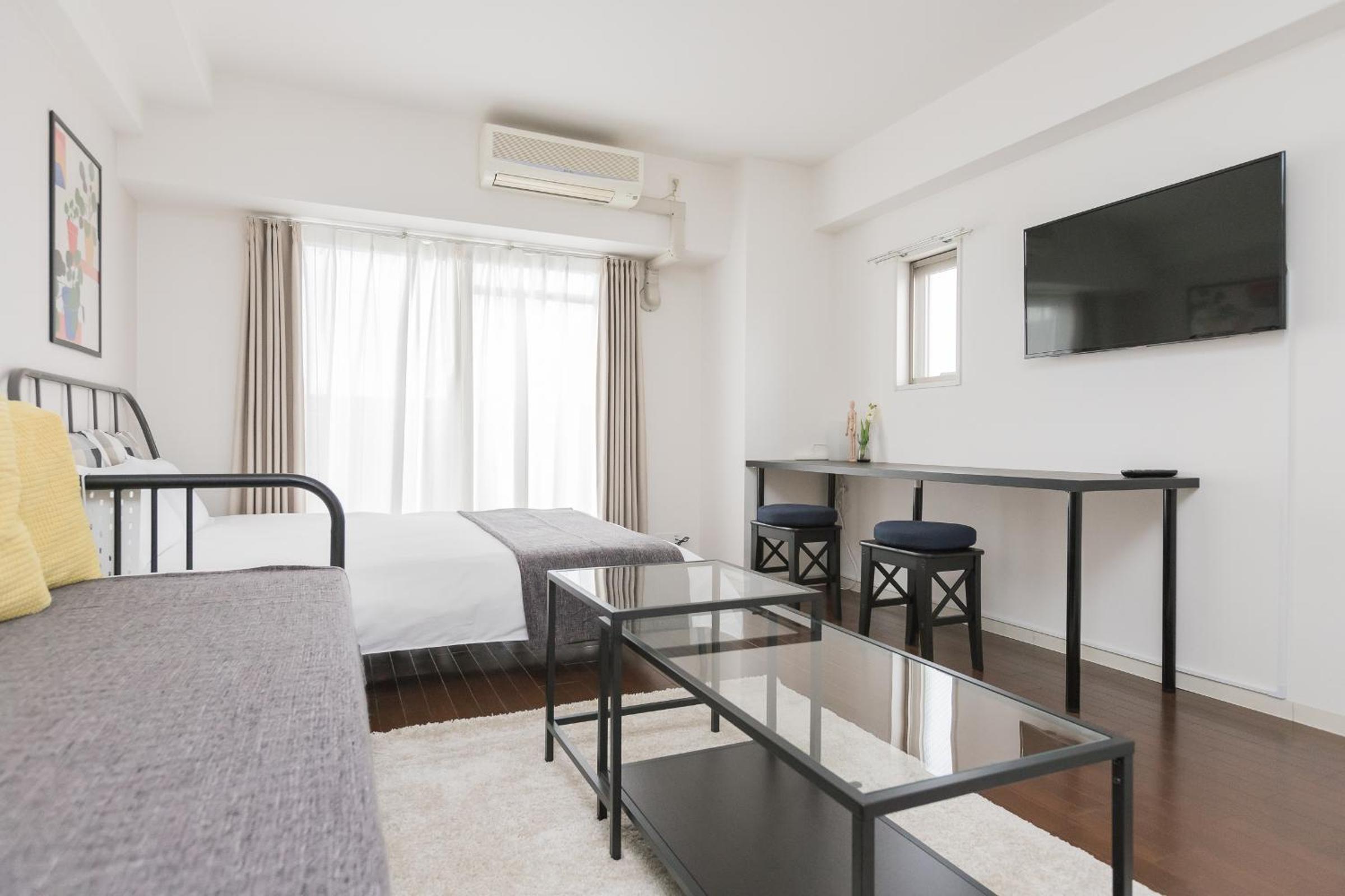 Nanba West Sakuragawa Station Apartment