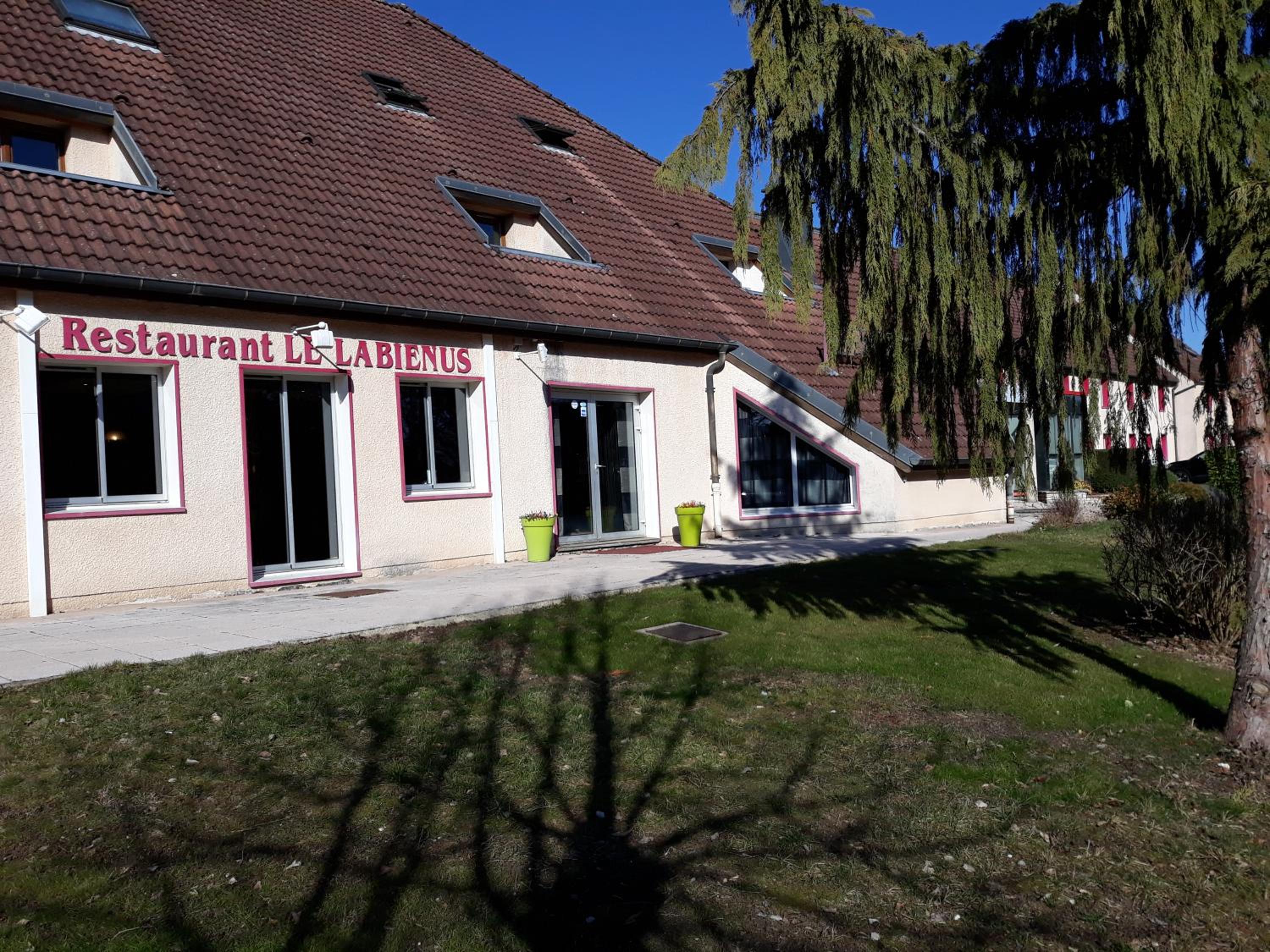 Photo 28