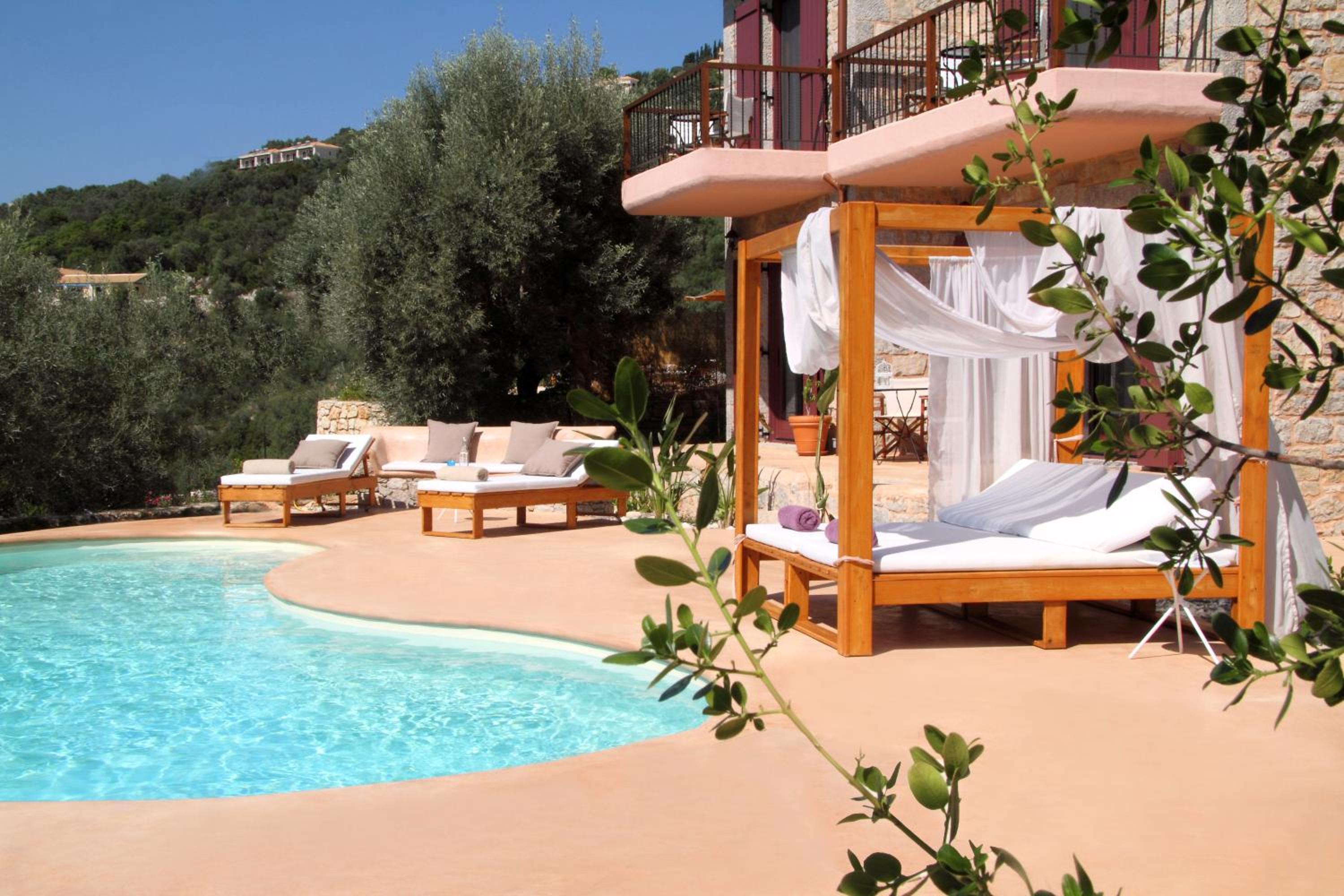 Villa Agapi - Spacious Boutique Villa with Private Pool close to the sea view 4