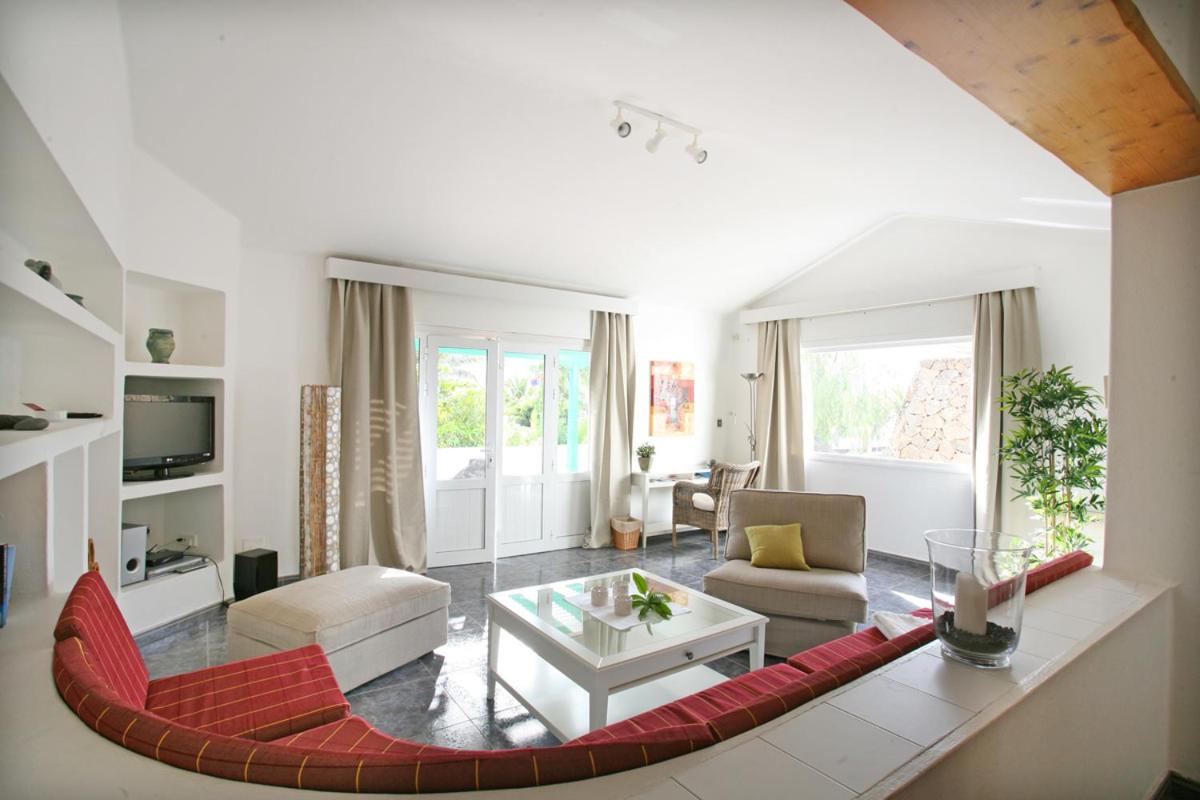 Casas las Piedras view 3