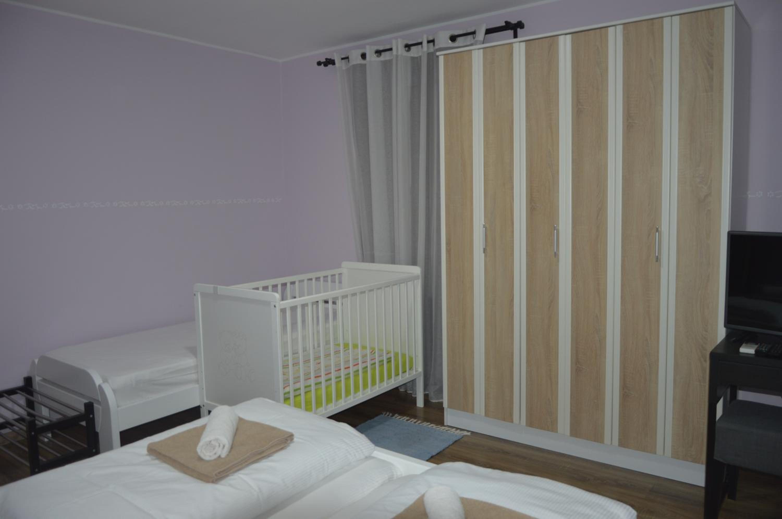 Photo 33
