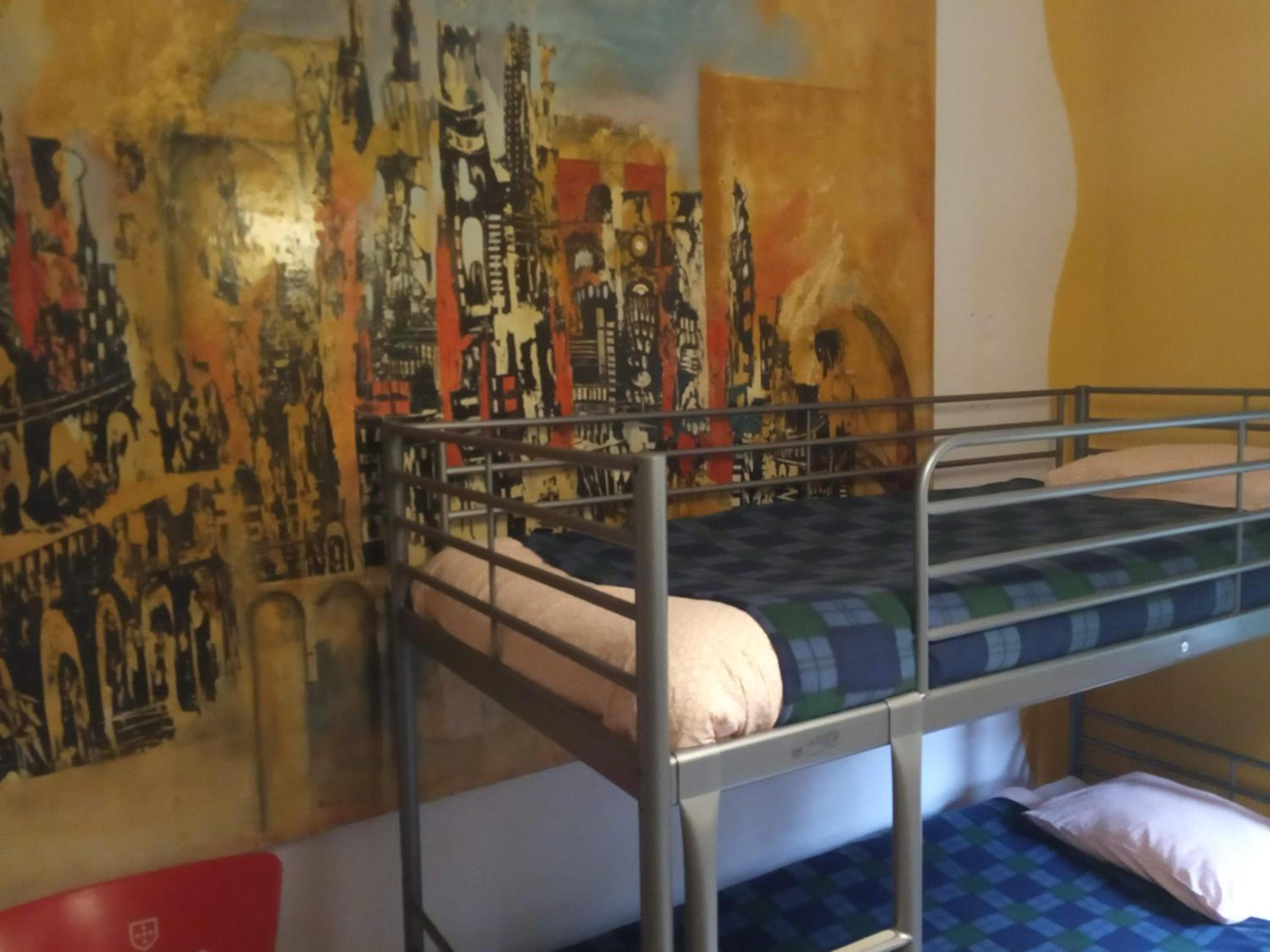 Family Adams House Hostel