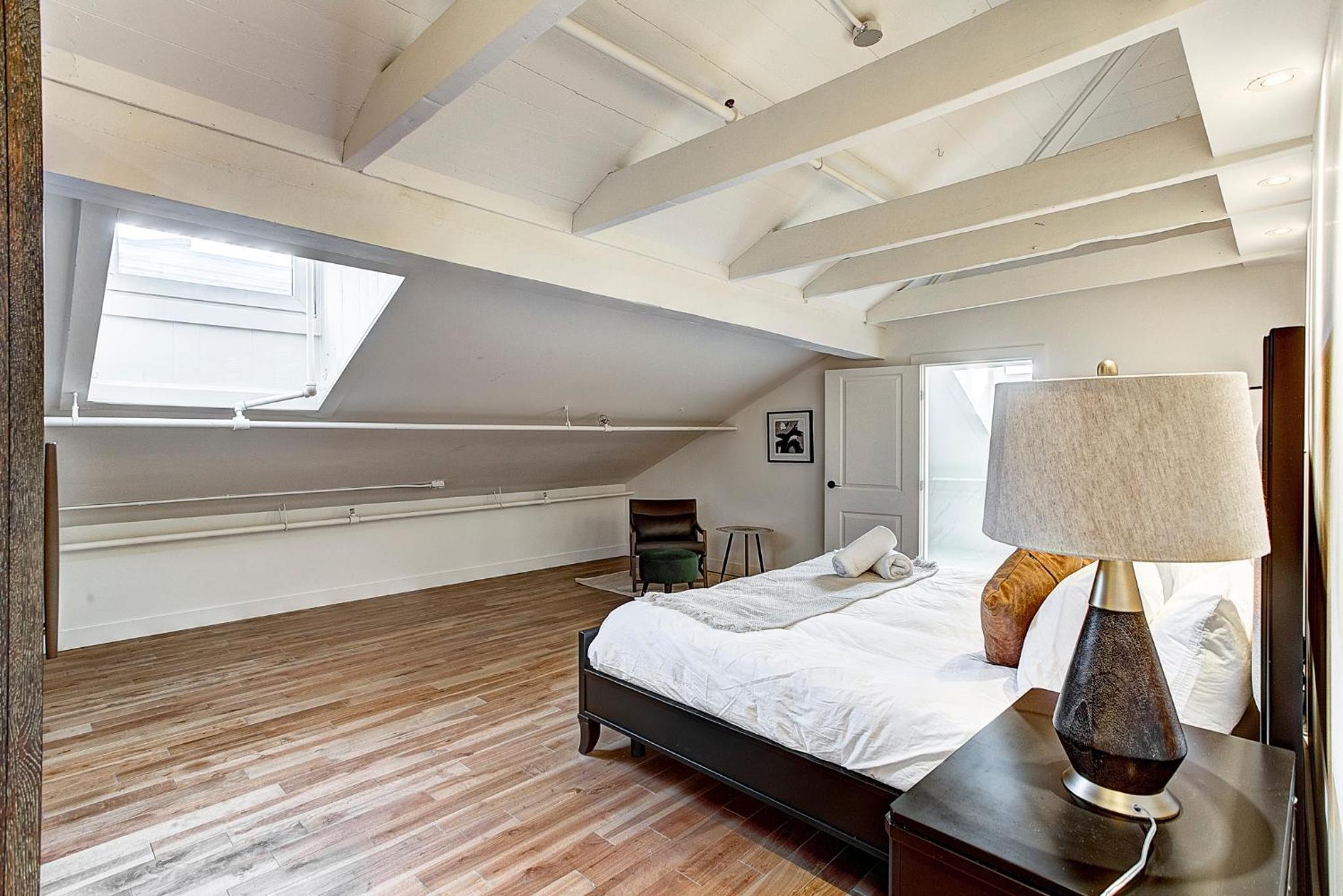 Saint Sulpice Lofts by Bakan - Old Montreal