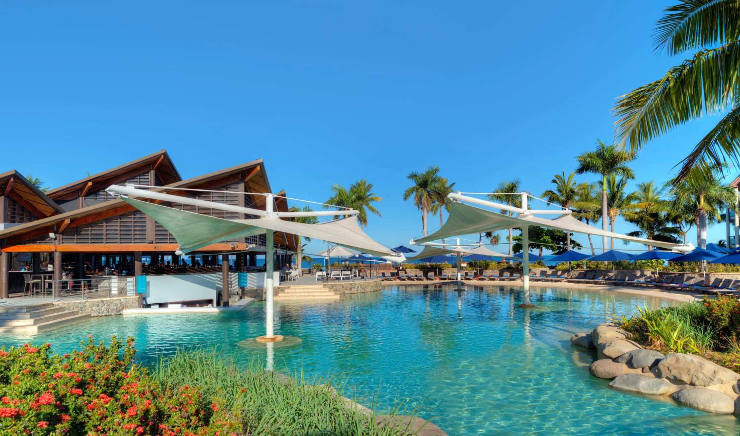 Radisson Blu Resort Fiji 10