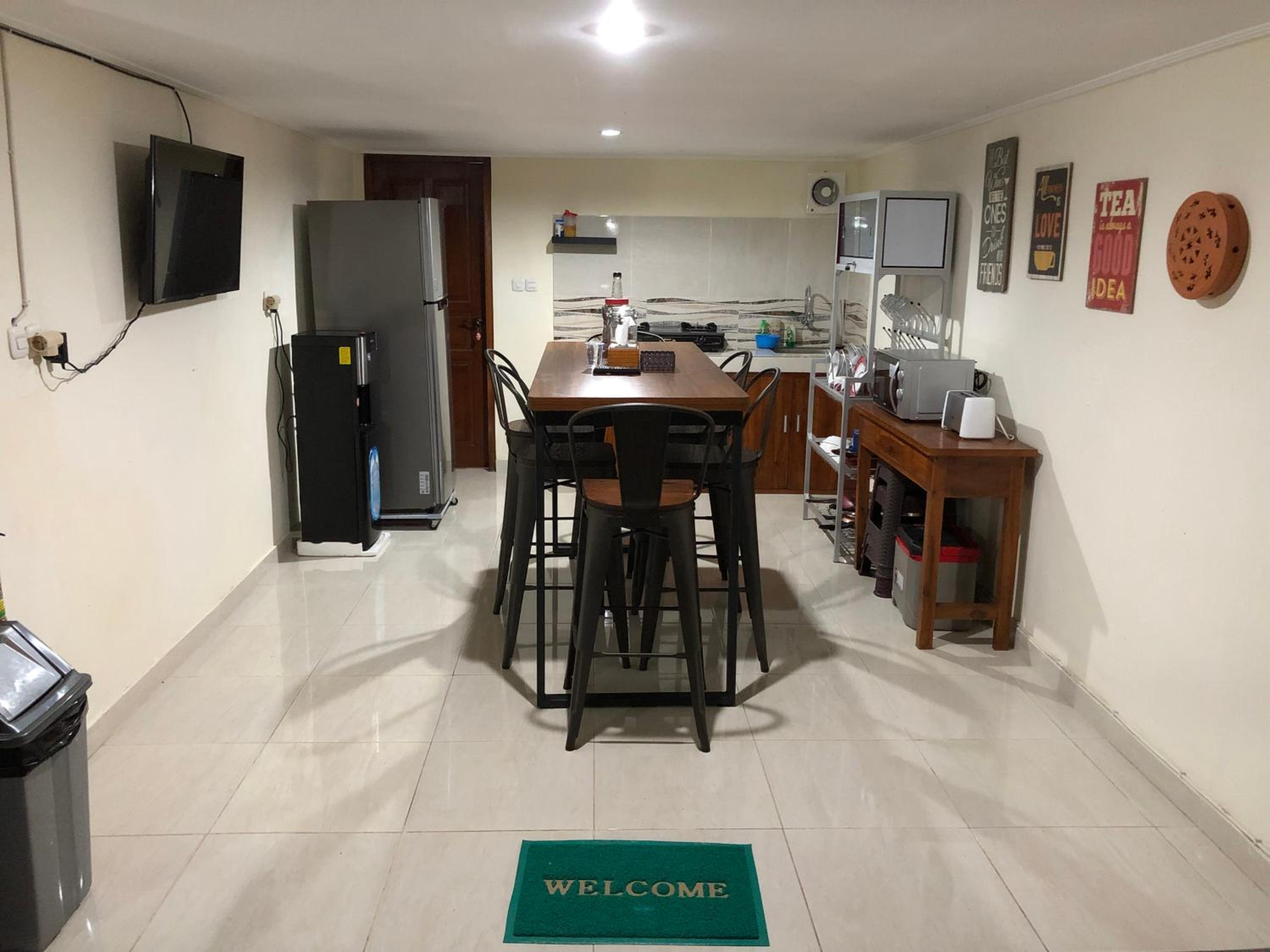 DeRose Guest House
