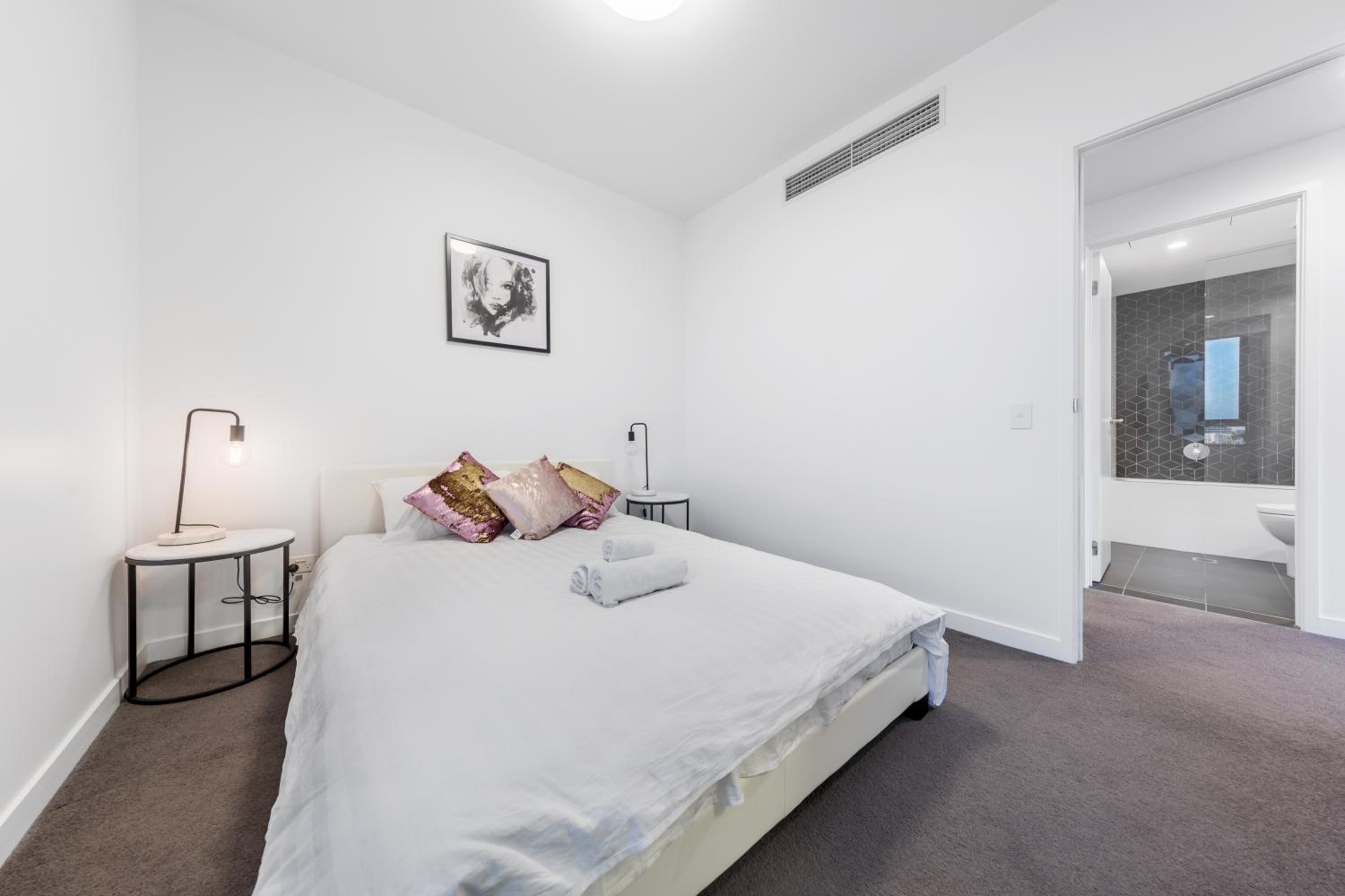Brisbane Vacations - Lucid Apartment South Brisbane - Property Image 90
