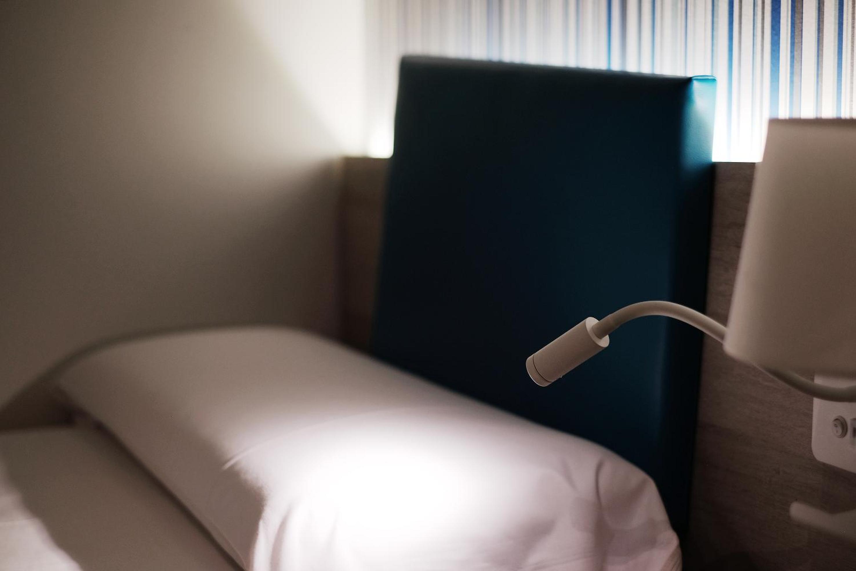 Hotel Mediterraneo Valencia en Valencia — bedroom