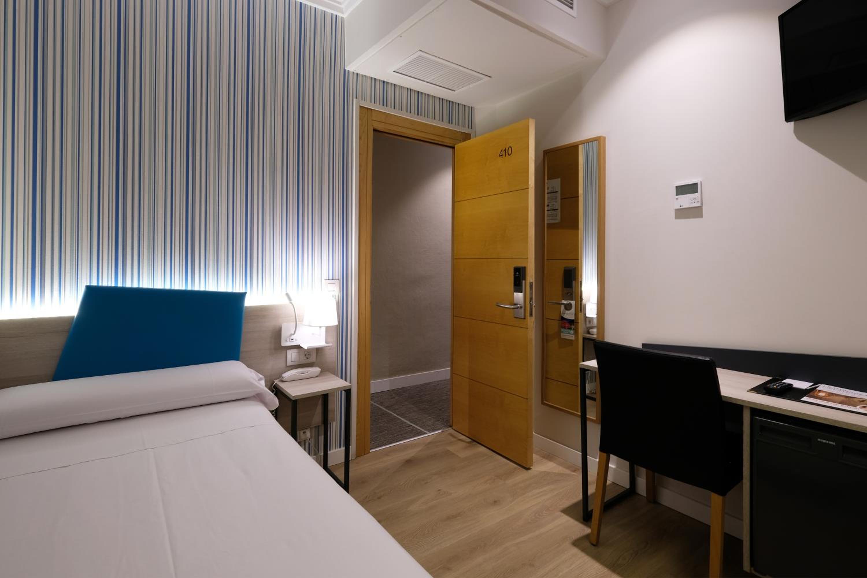 Hotel Mediterraneo Valencia en Valencia — hotel room