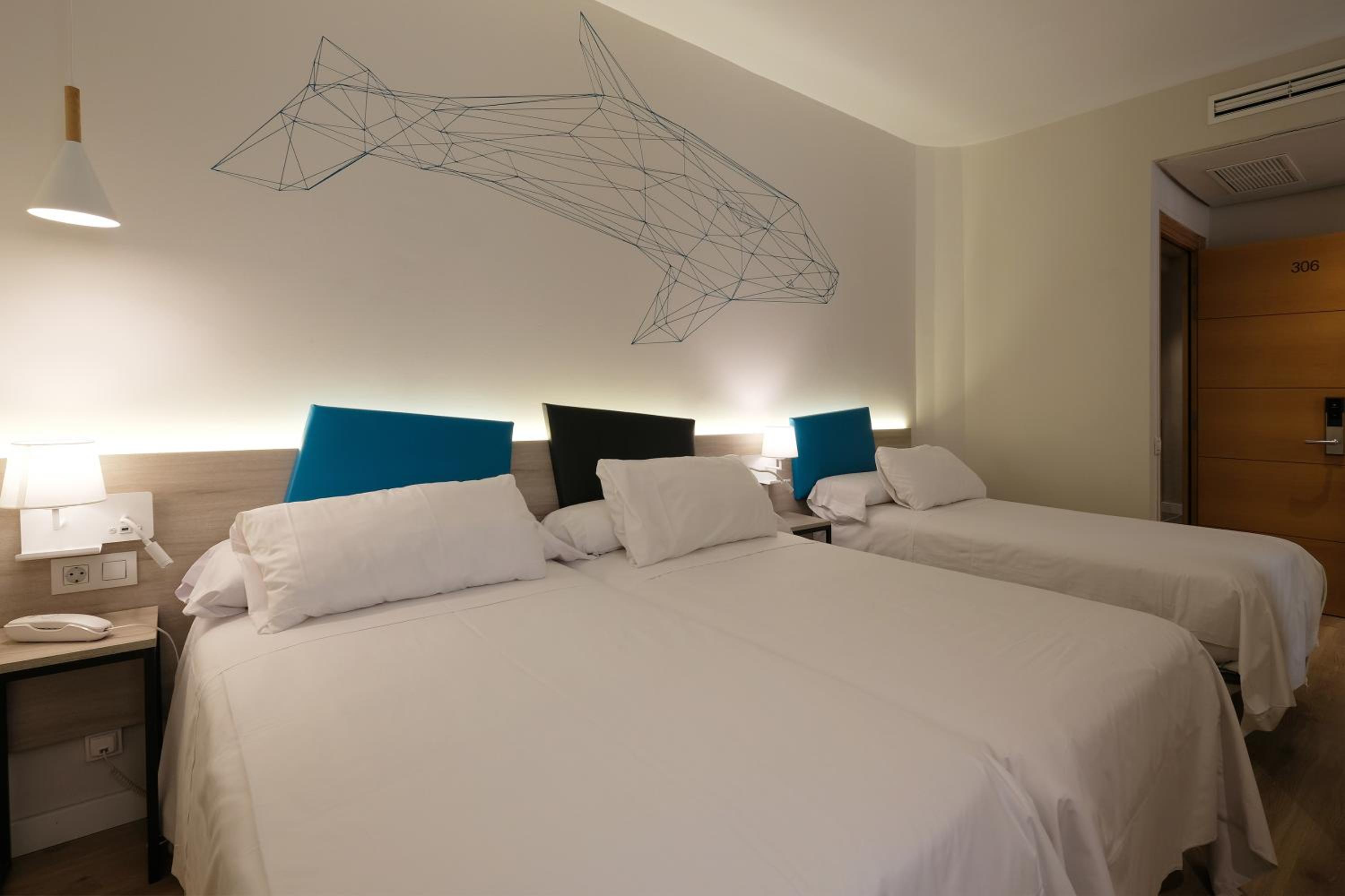 Hotel Mediterraneo Valencia en Valencia — hotel room