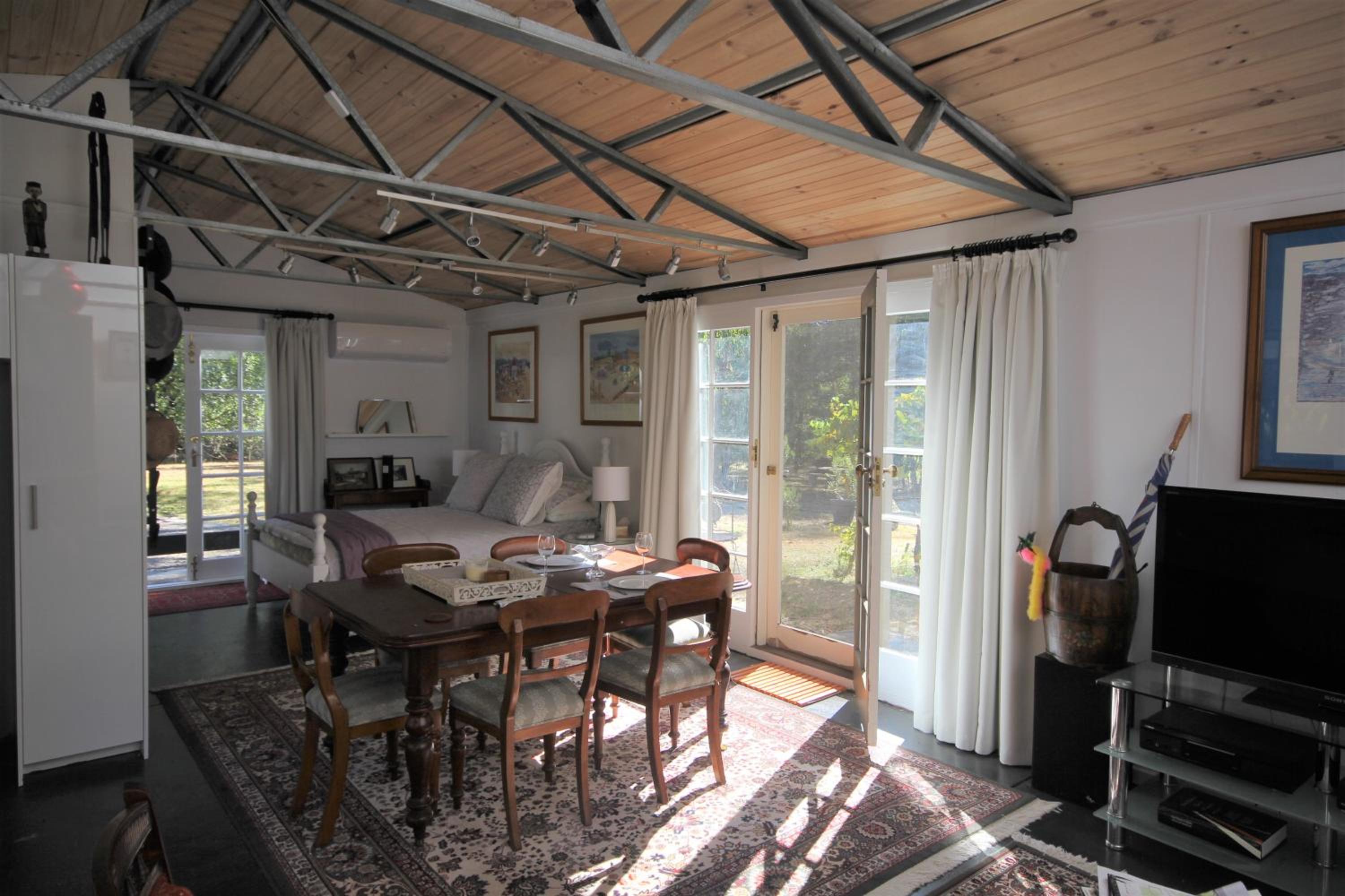 Lily's Farm Studio view 3