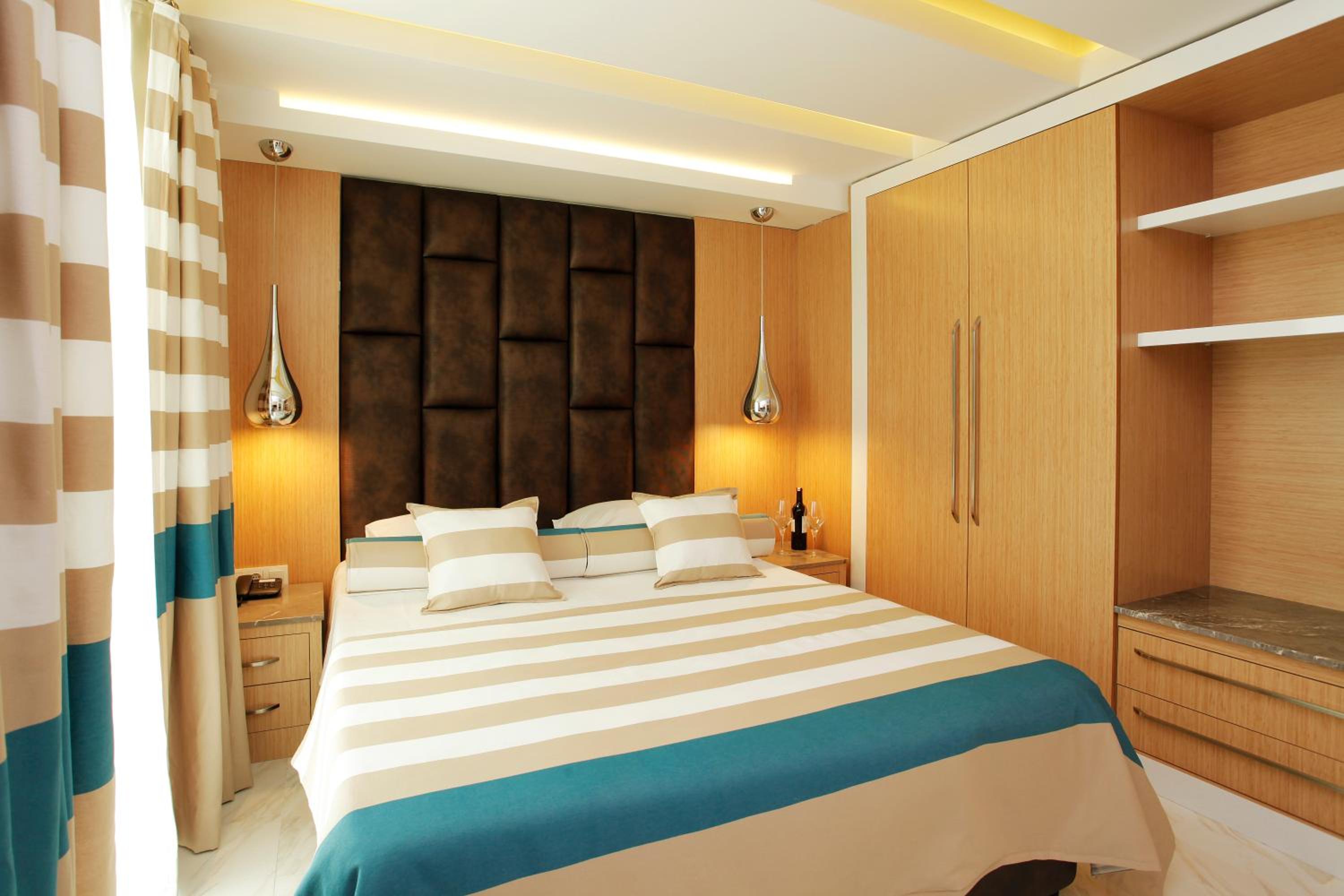 Kleopatra Suit Hotel - Image 12